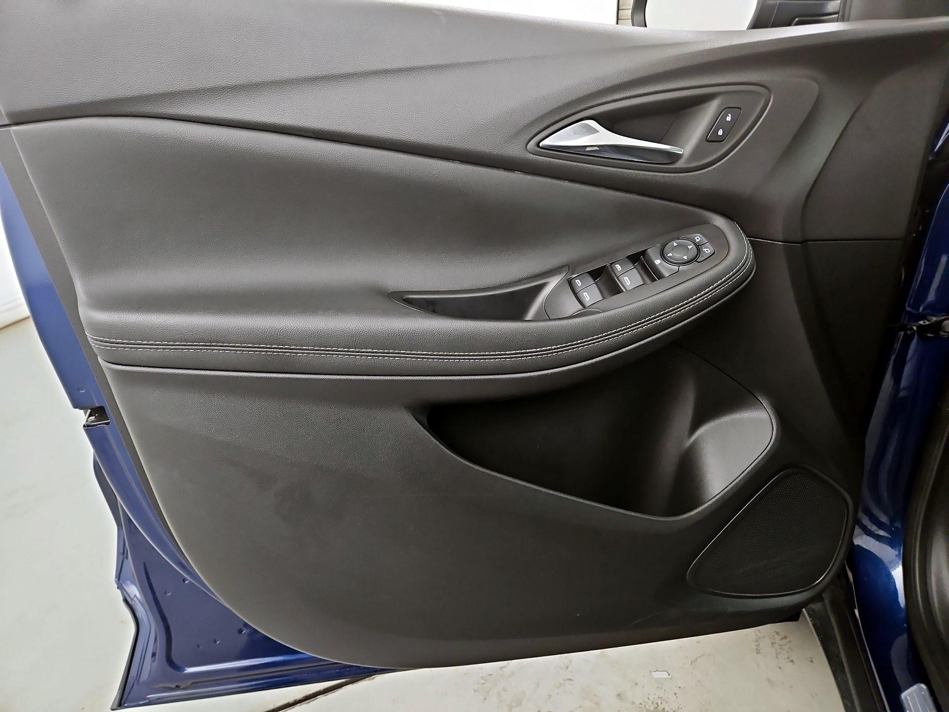 Thumbnail: 2023 Buick Encore GX - 10