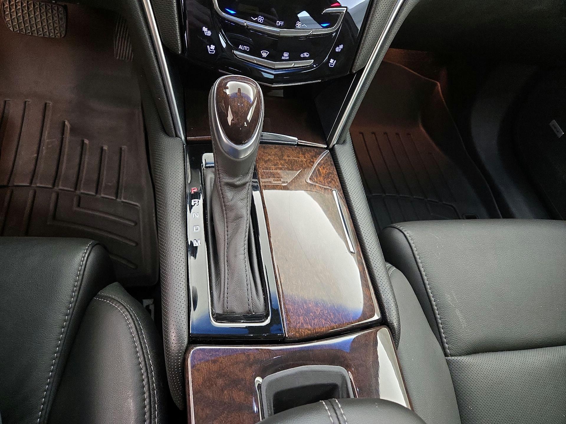 Thumbnail: 2015 Cadillac XTS - 18