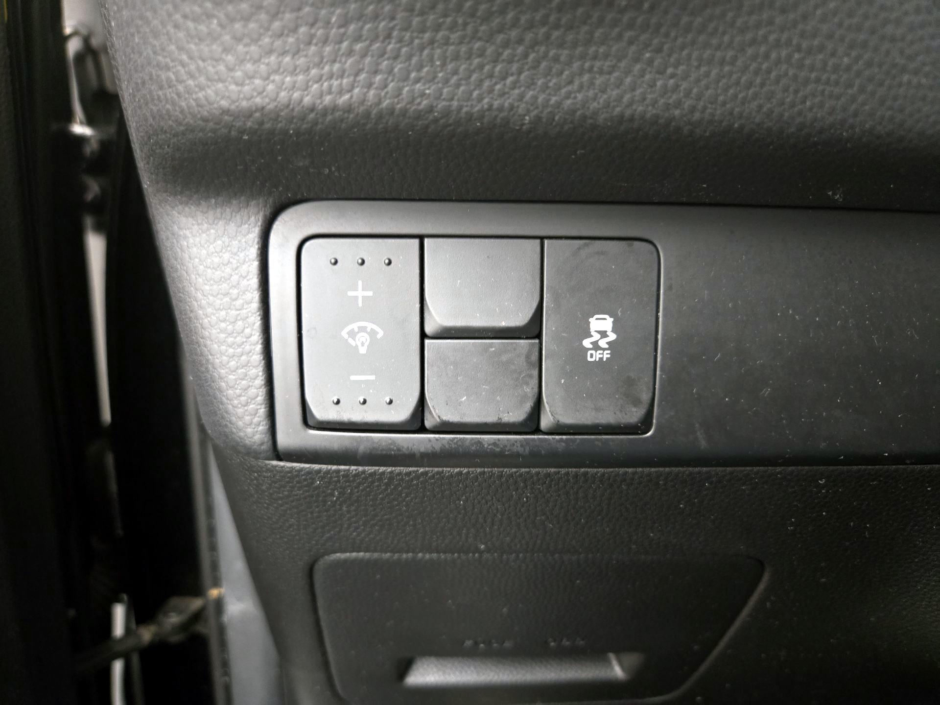Thumbnail: 2016 Kia Soul - 13