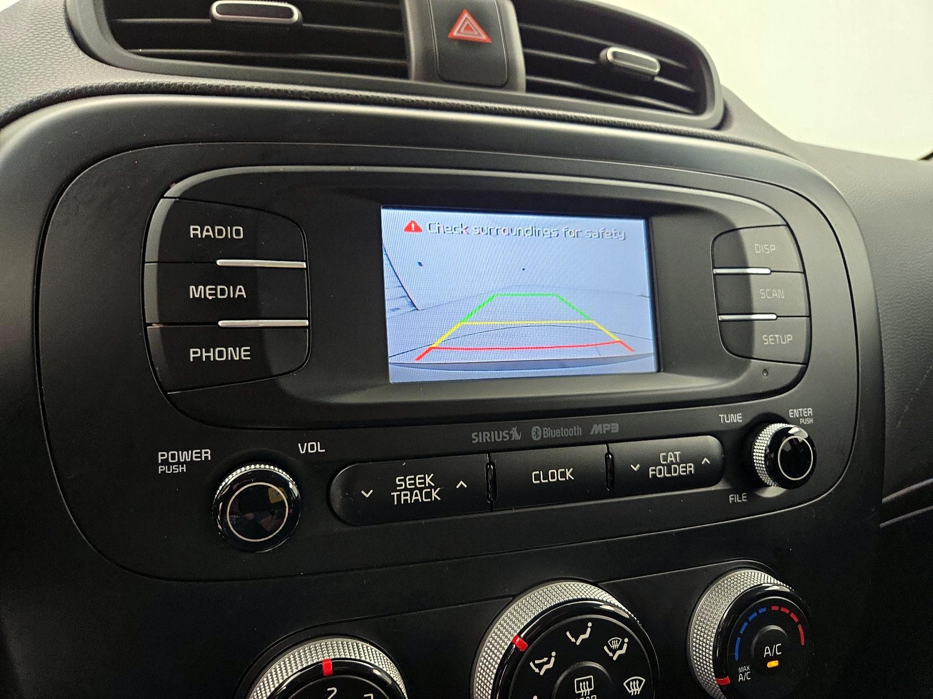 Thumbnail: 2016 Kia Soul - 14