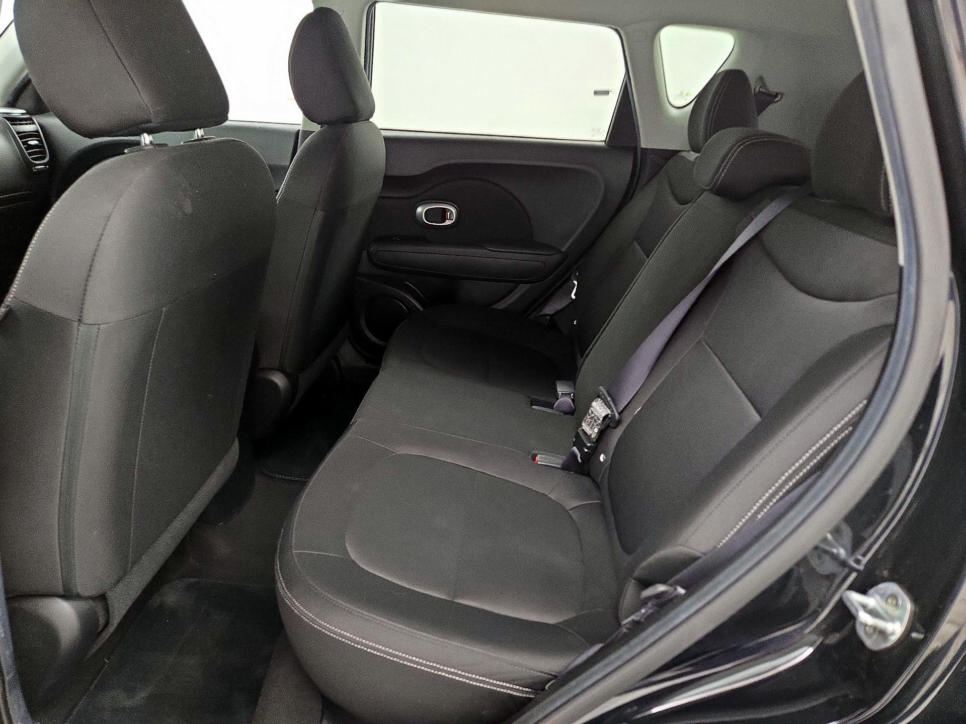 Thumbnail: 2016 Kia Soul - 19