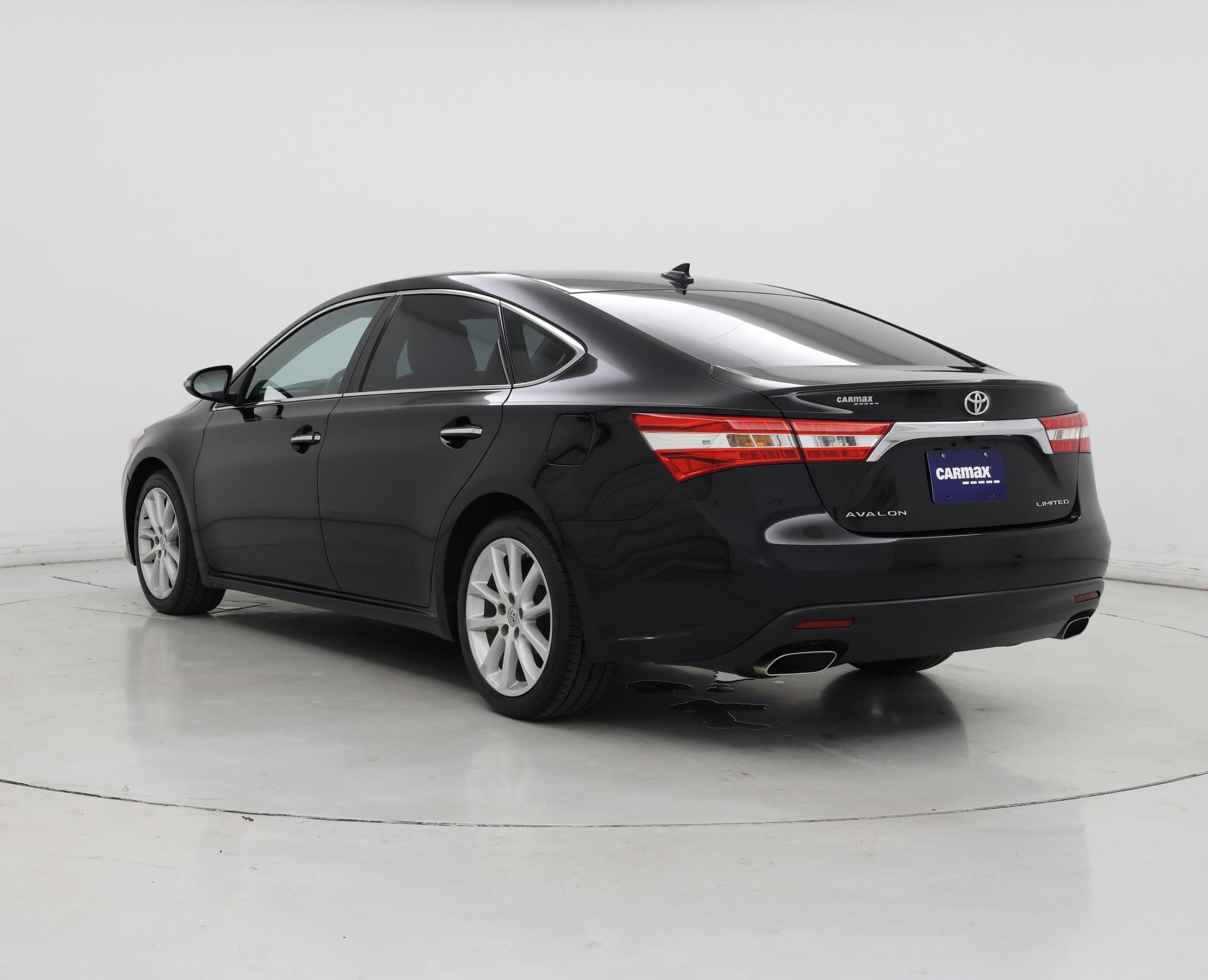 Thumbnail: 2015 Toyota Avalon - 2