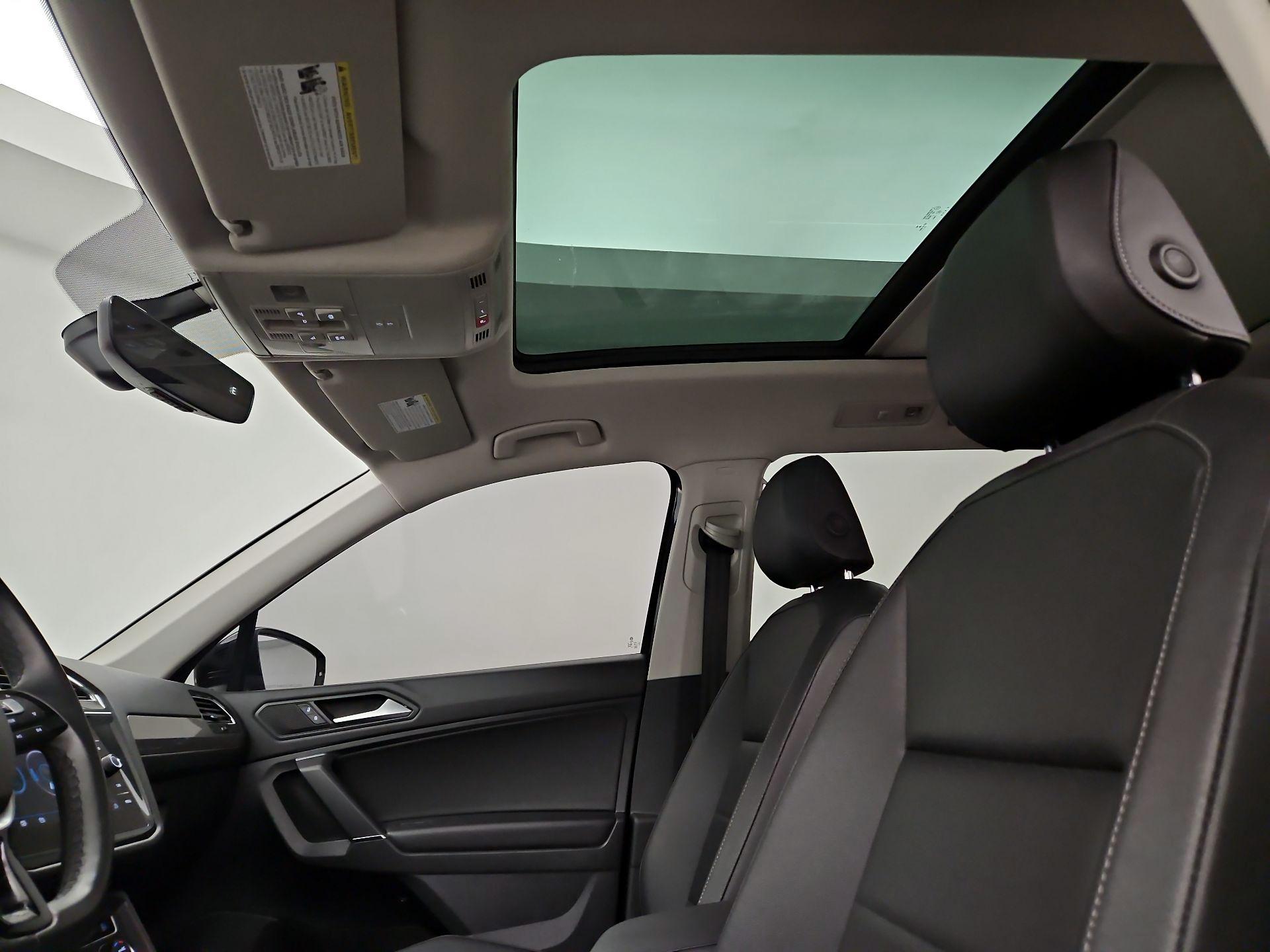 Thumbnail: 2020 Volkswagen Tiguan - 19