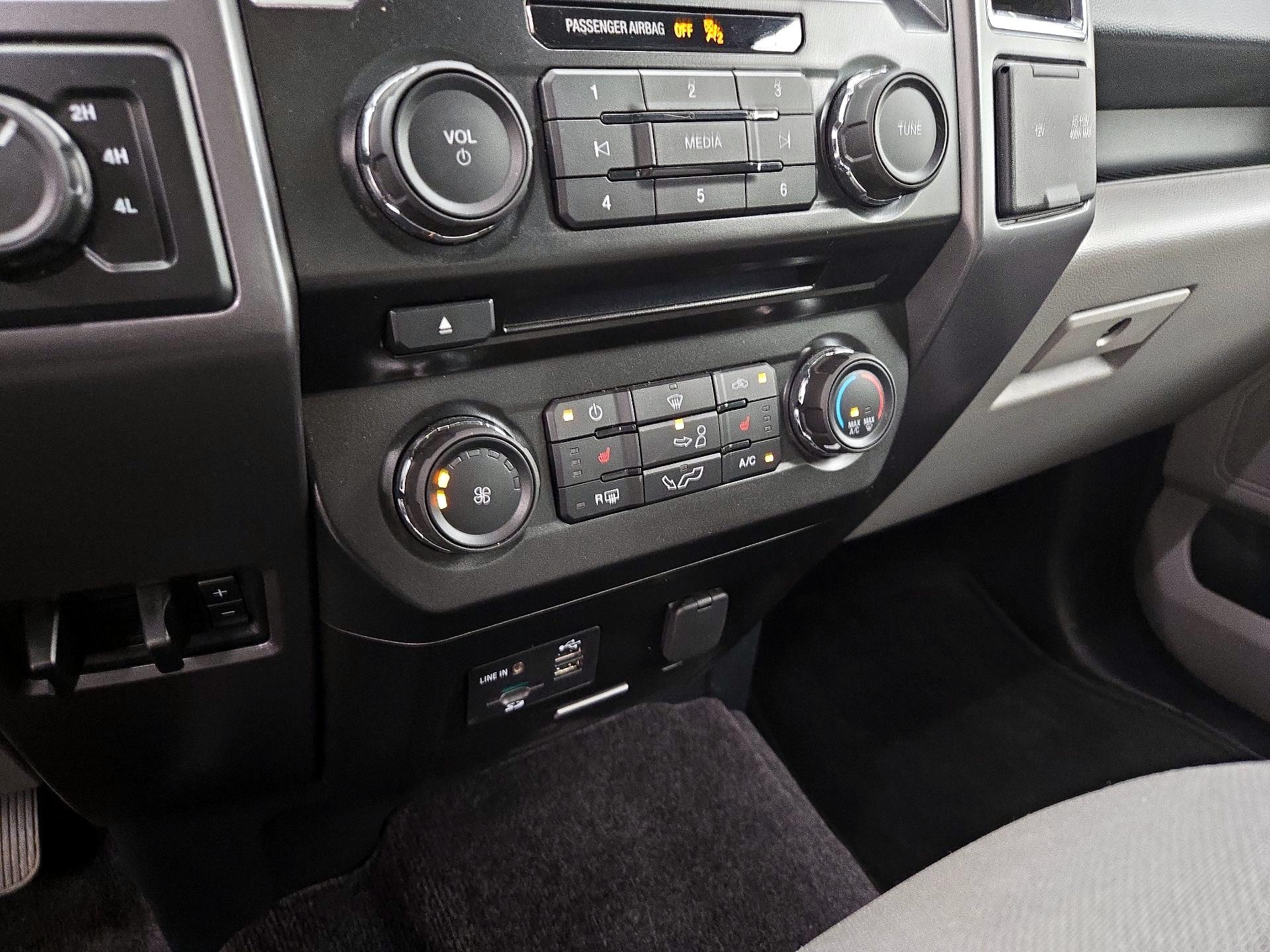 Thumbnail: 2015 Ford F-150 - 16