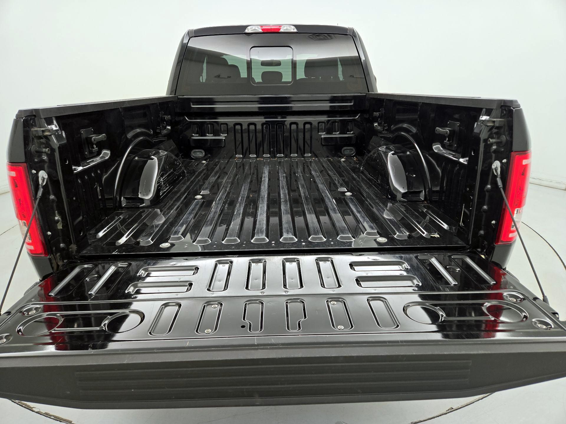 Thumbnail: 2015 Ford F-150 - 20