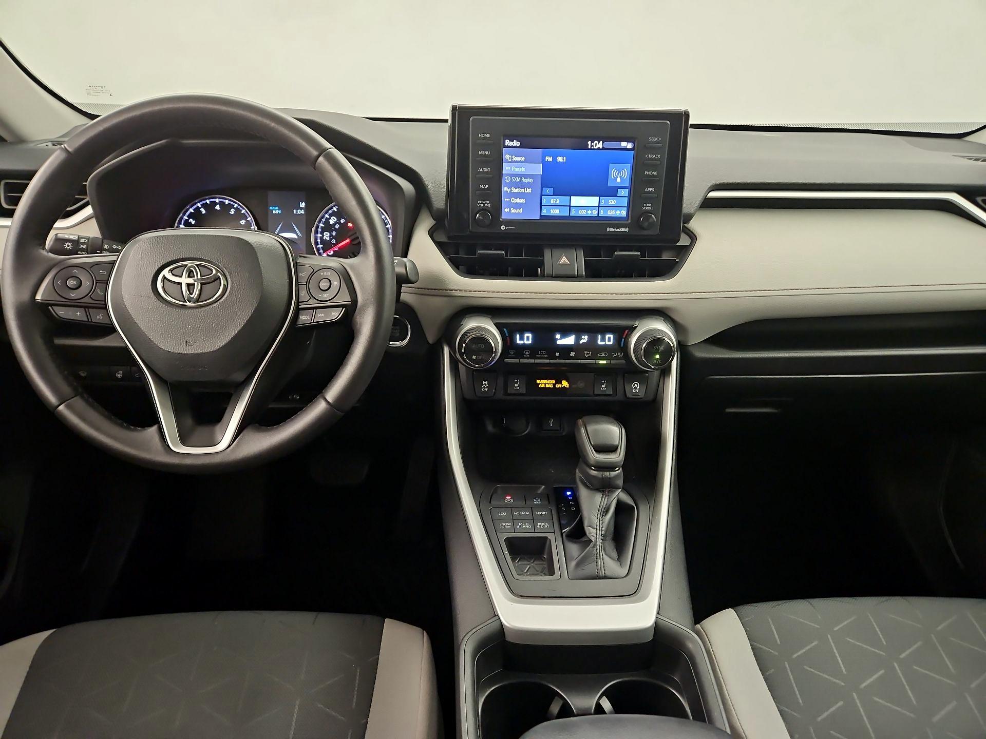 Thumbnail: 2021 Toyota RAV4 - 9