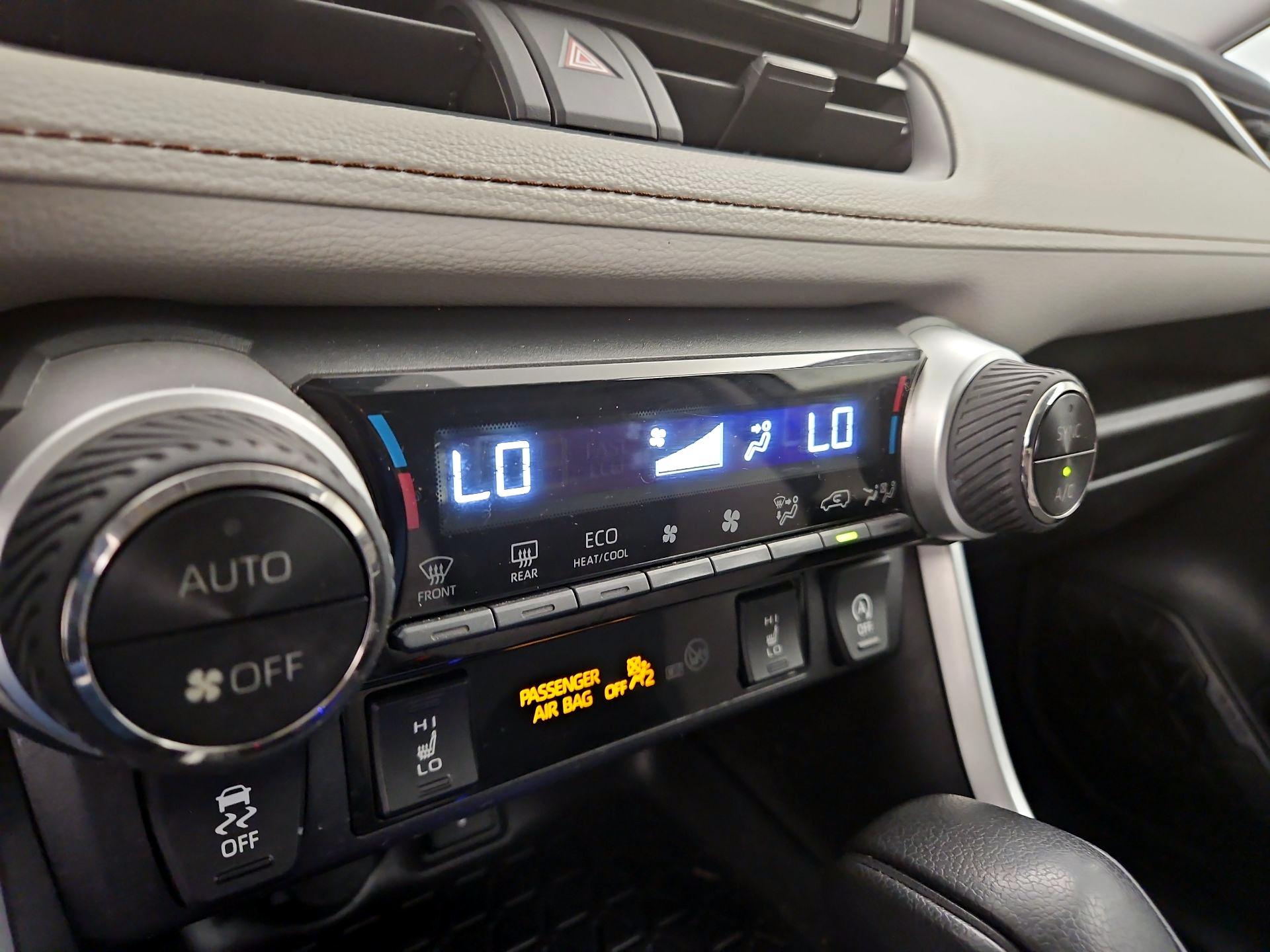 Thumbnail: 2021 Toyota RAV4 - 16