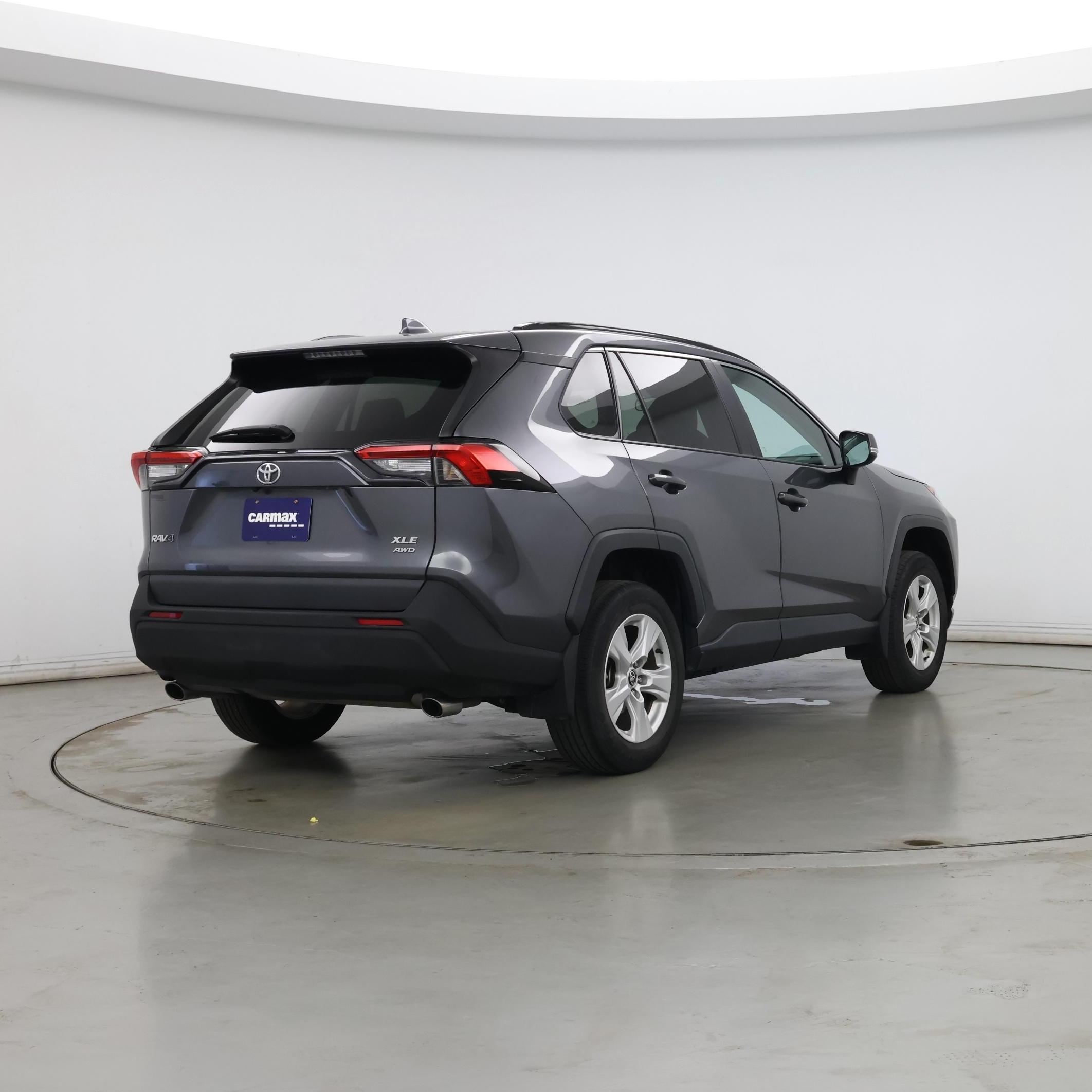 Thumbnail: 2021 Toyota RAV4 - 8