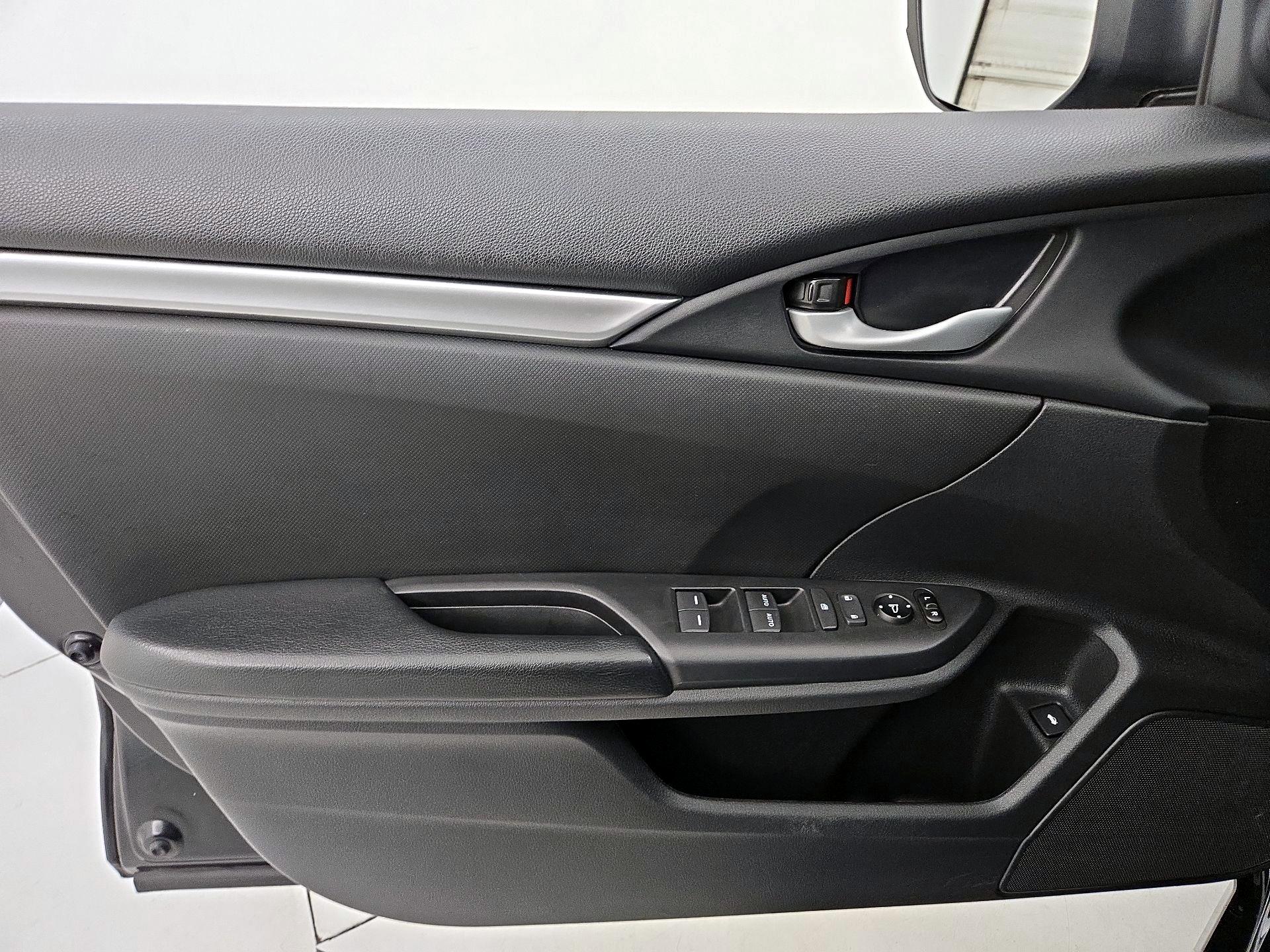 Thumbnail: 2020 Honda Civic - 12