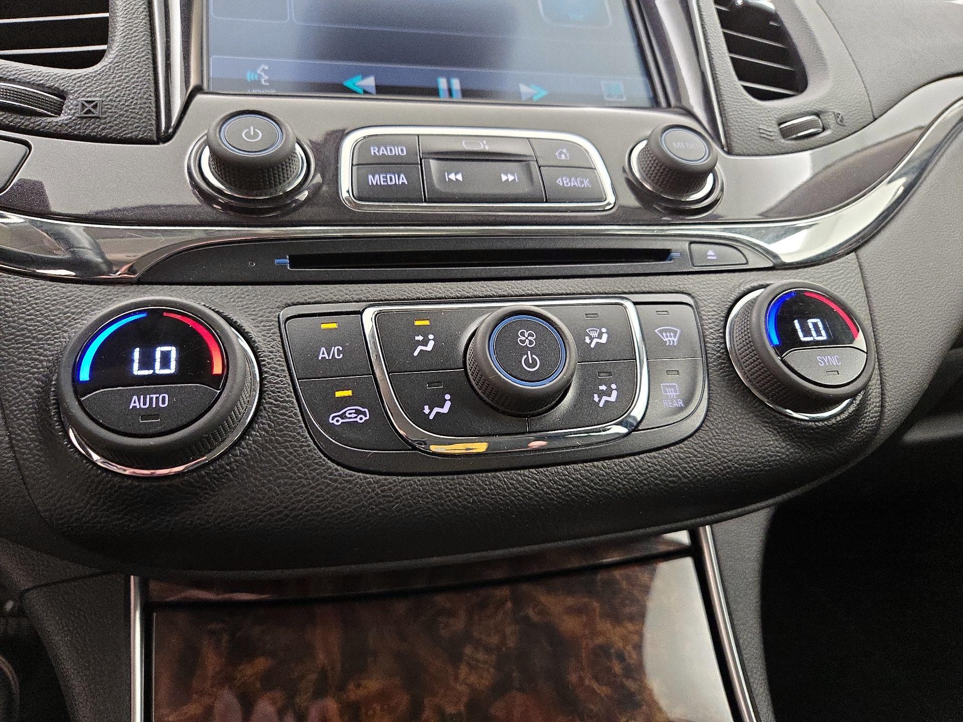 Thumbnail: 2014 Chevrolet Impala - 16