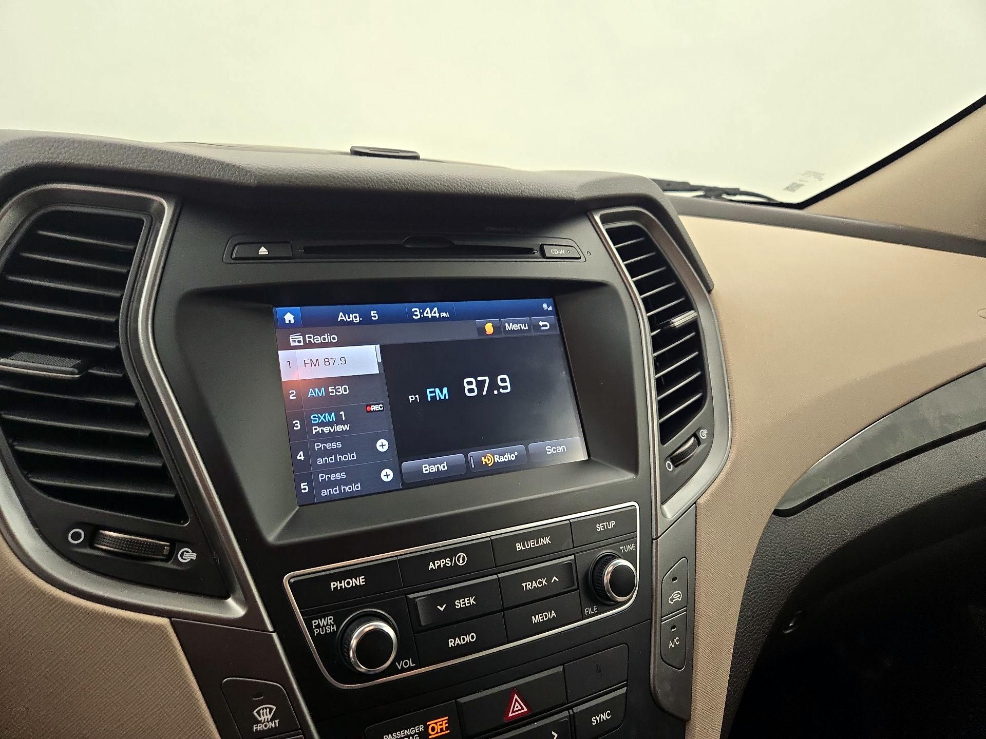 Thumbnail: 2017 Hyundai Santa Fe - 15