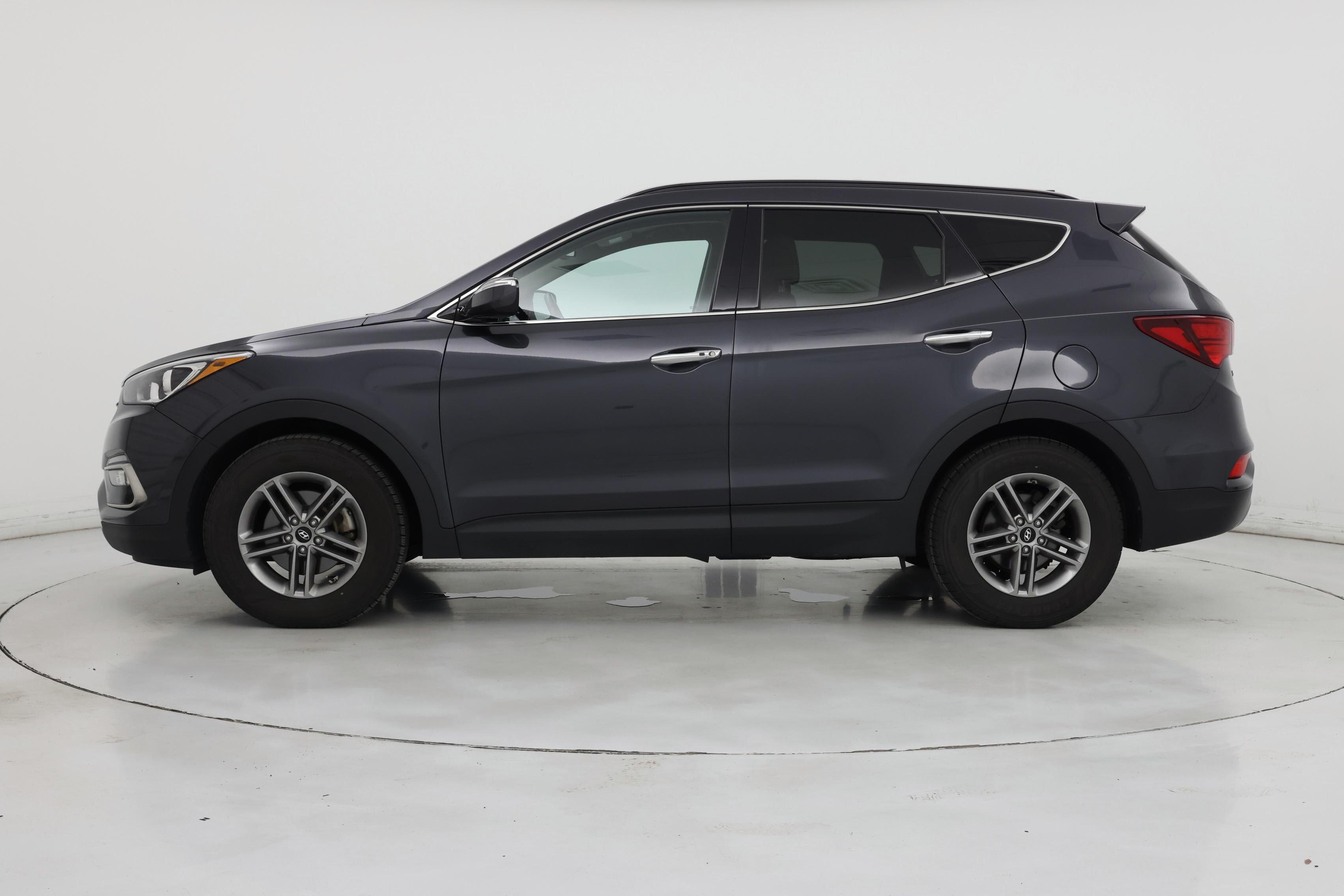 Thumbnail: 2017 Hyundai Santa Fe - 3