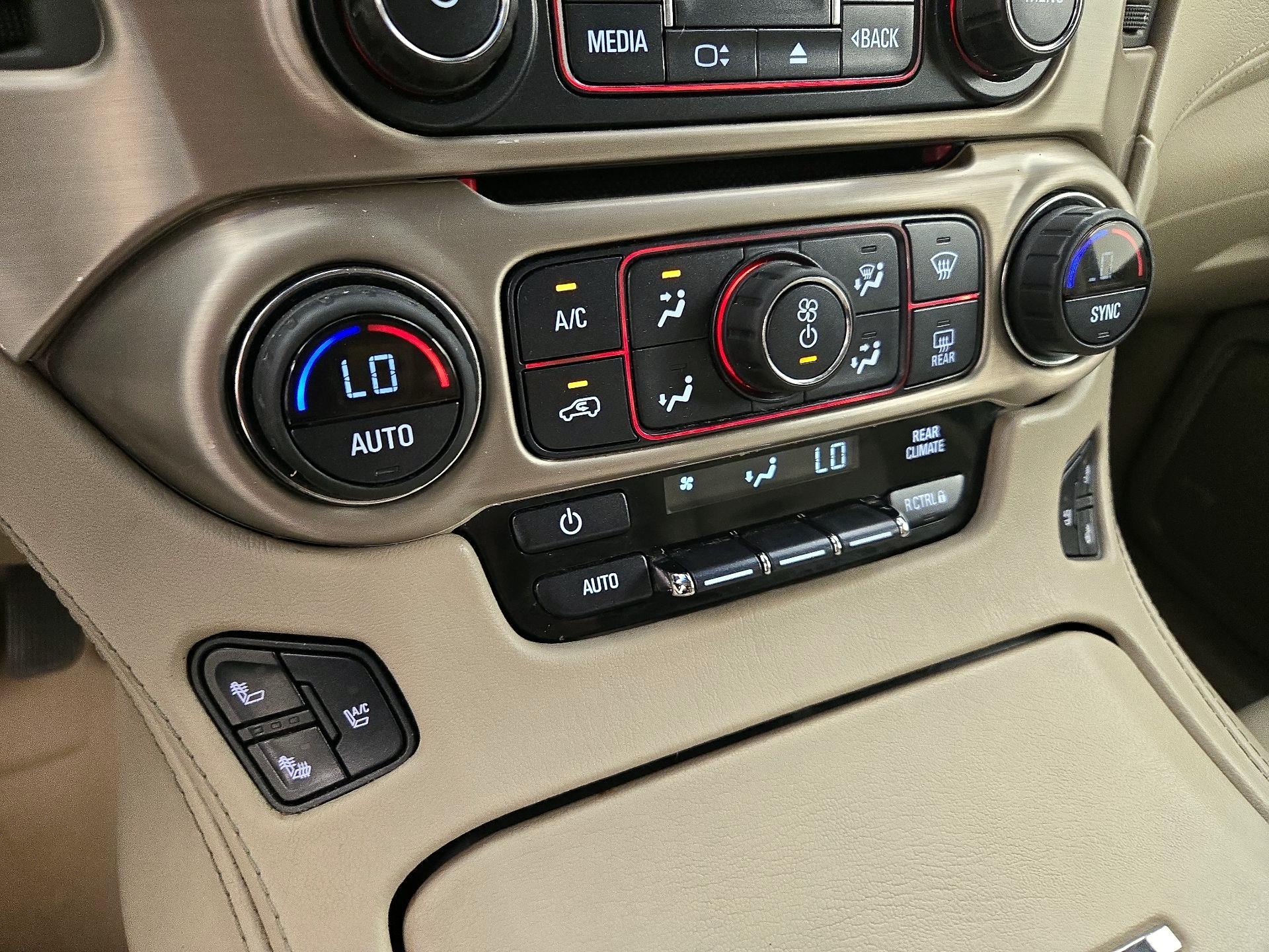 Thumbnail: 2016 GMC Yukon - 17