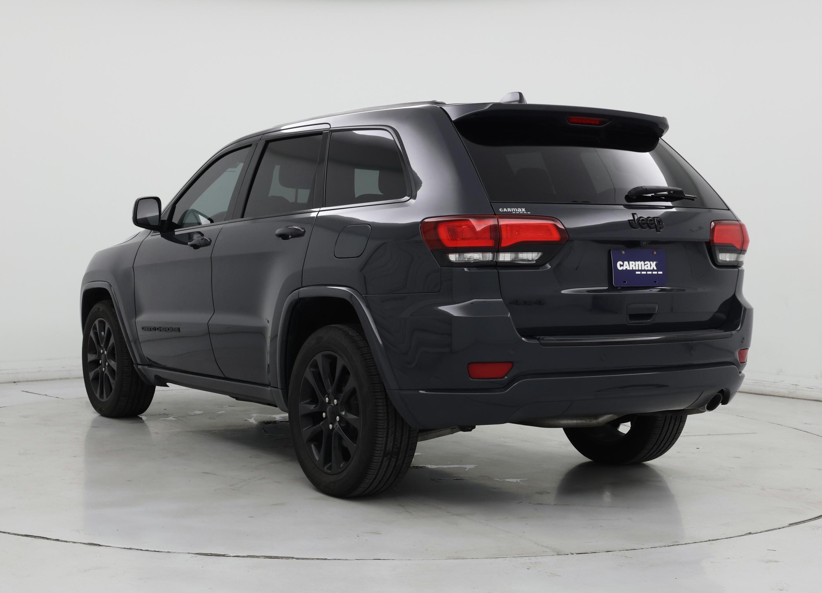 Thumbnail: 2018 Jeep Grand Cherokee - 2