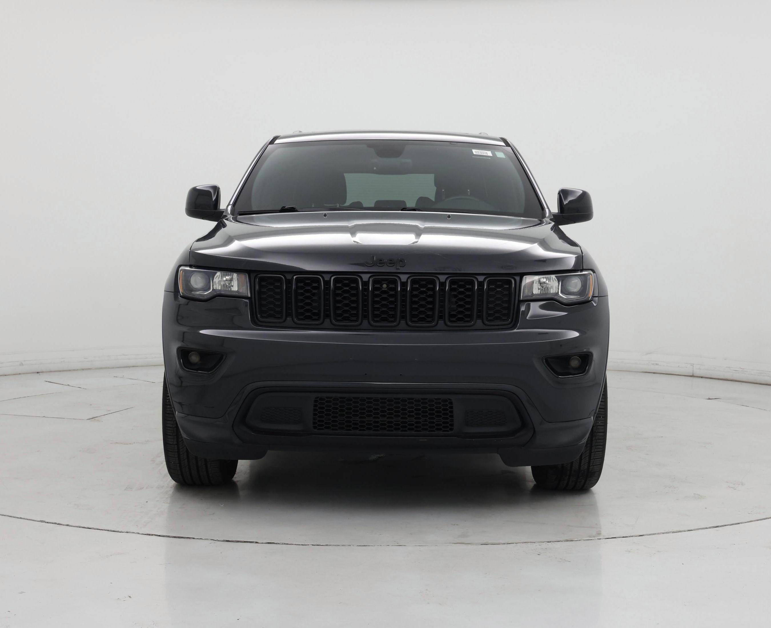 Thumbnail: 2018 Jeep Grand Cherokee - 5