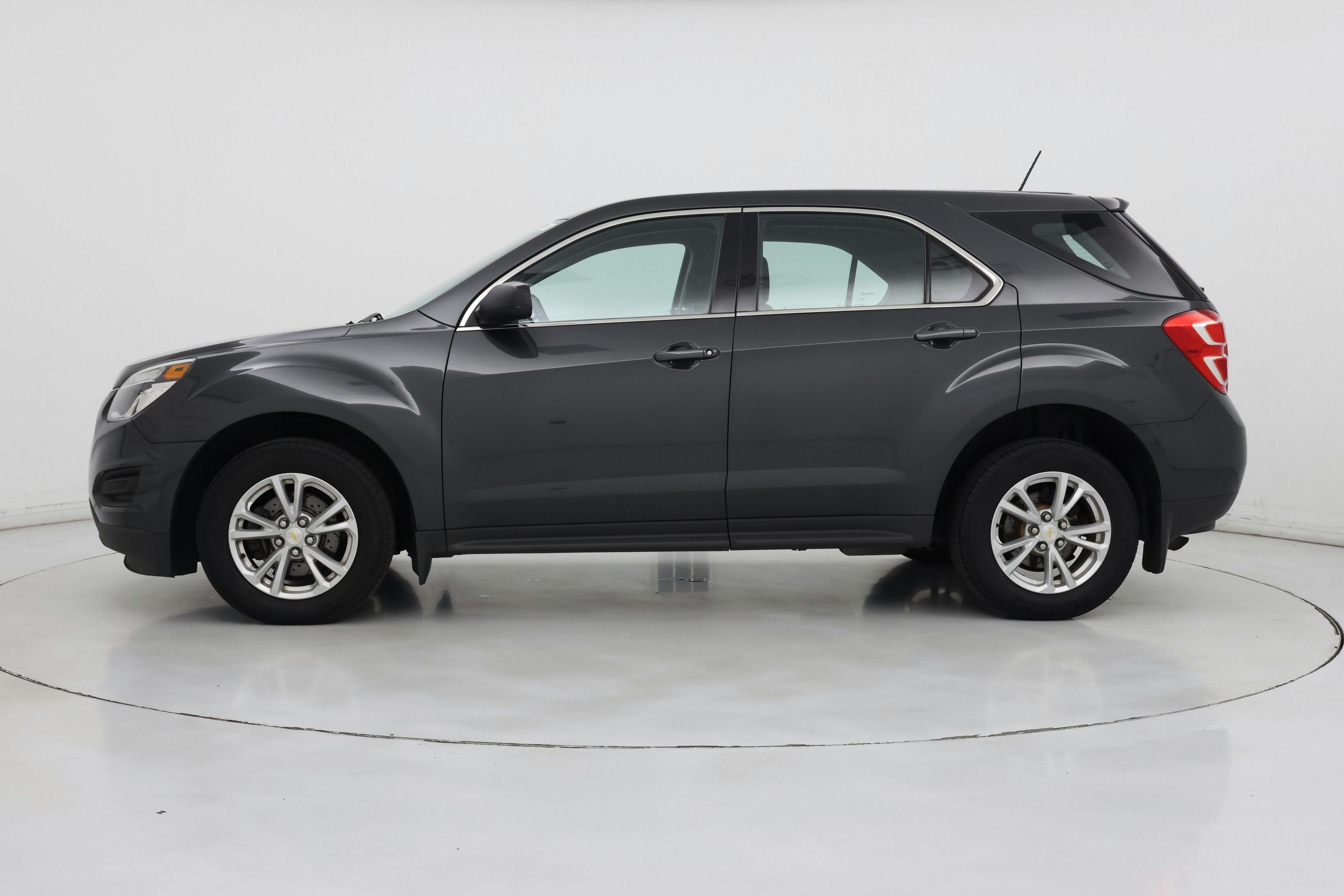 Thumbnail: 2017 Chevrolet Equinox - 3