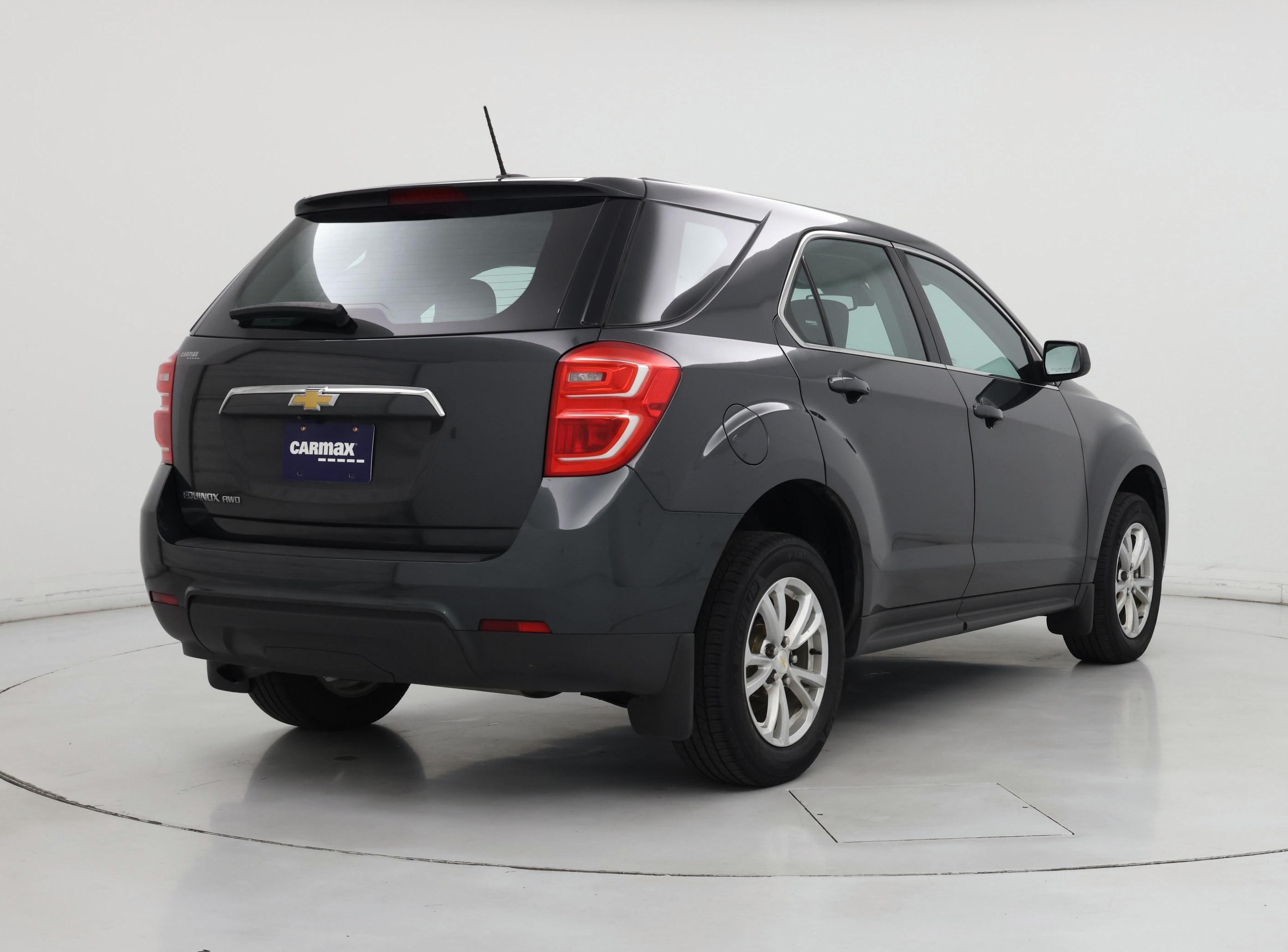 Thumbnail: 2017 Chevrolet Equinox - 8