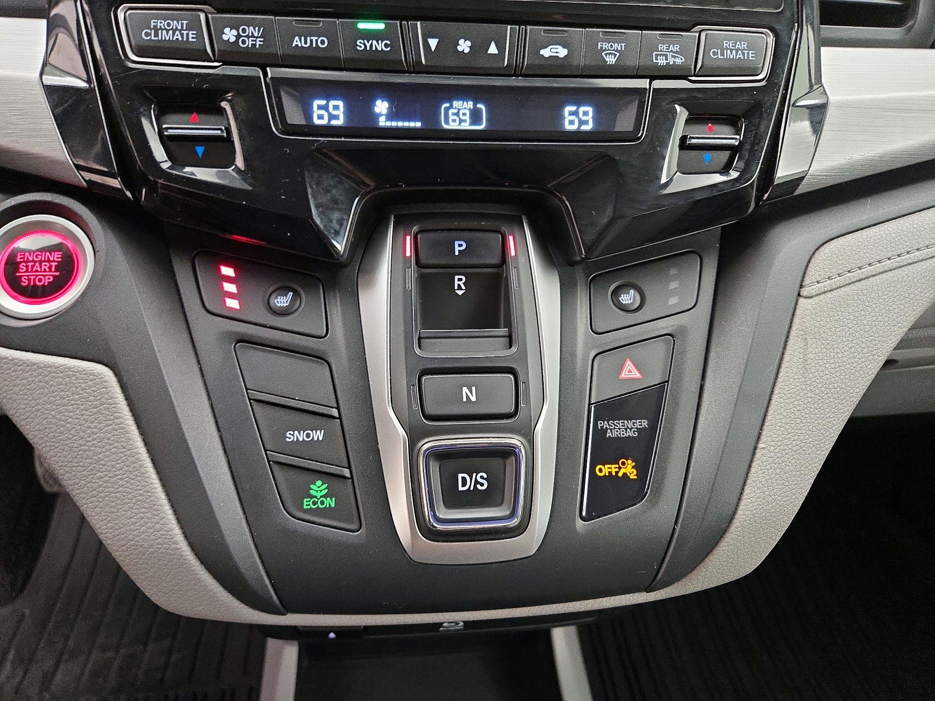 Thumbnail: 2018 Honda Odyssey - 18
