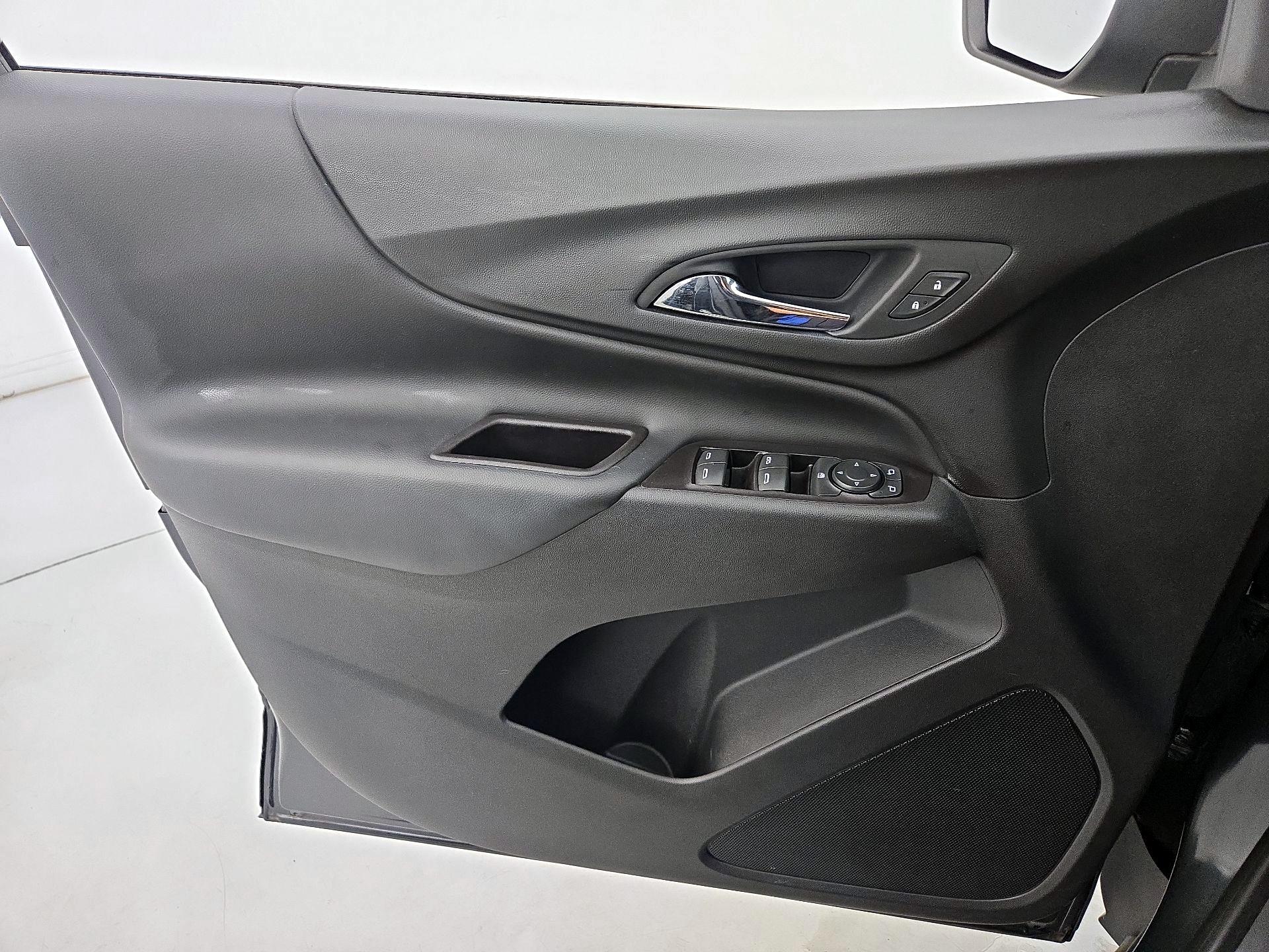 Thumbnail: 2018 Chevrolet Equinox - 12