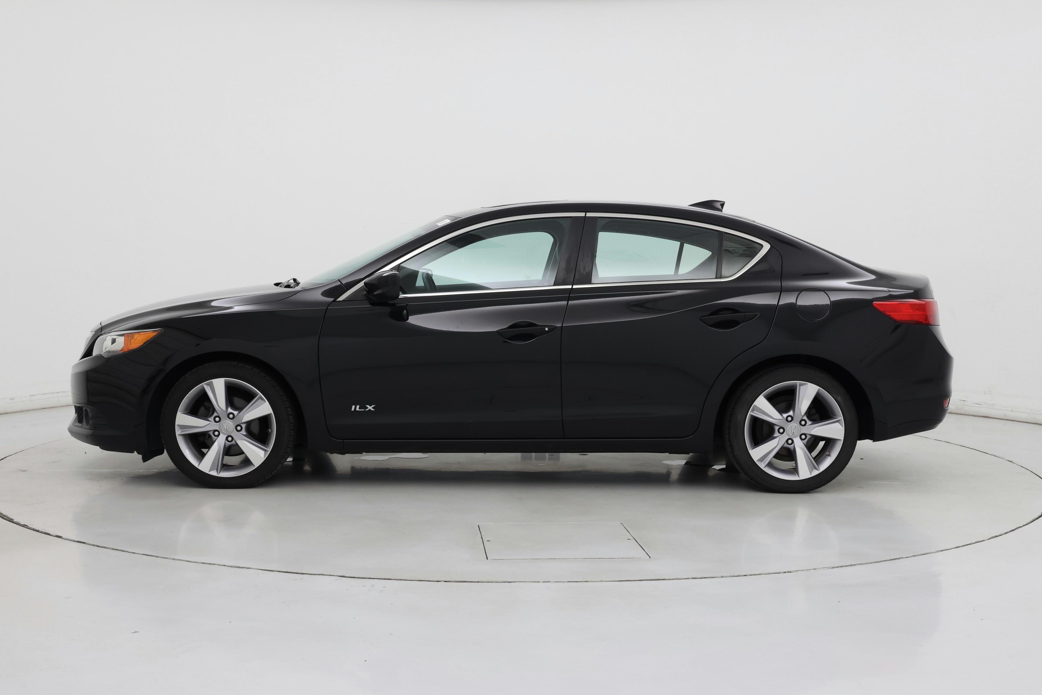 Thumbnail: 2013 Acura ILX - 3