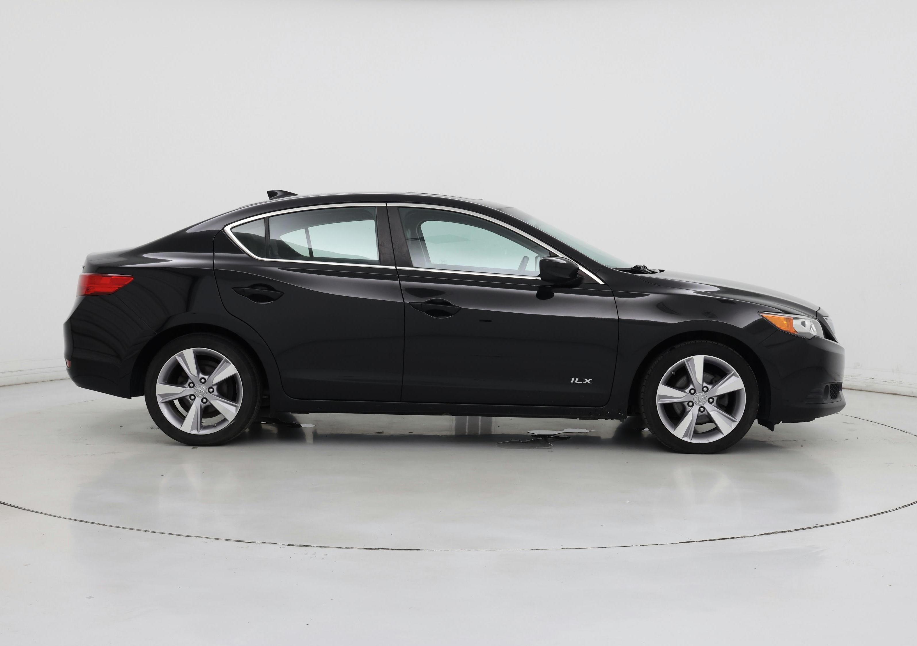 Thumbnail: 2013 Acura ILX - 7