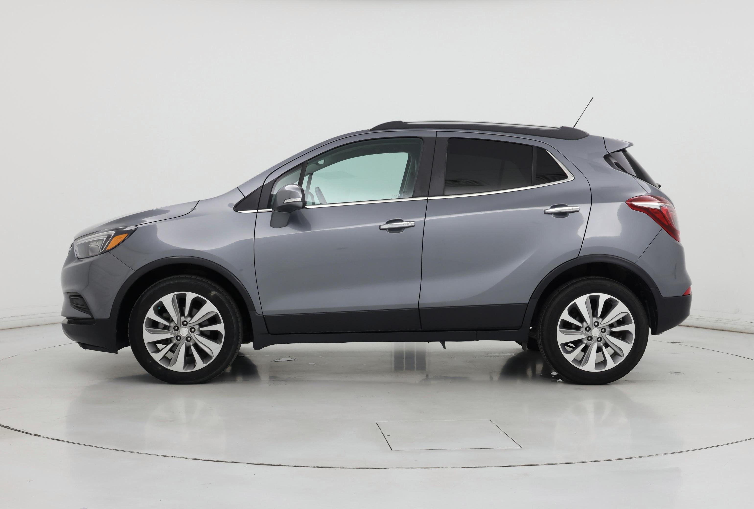 Thumbnail: 2019 Buick Encore - 3
