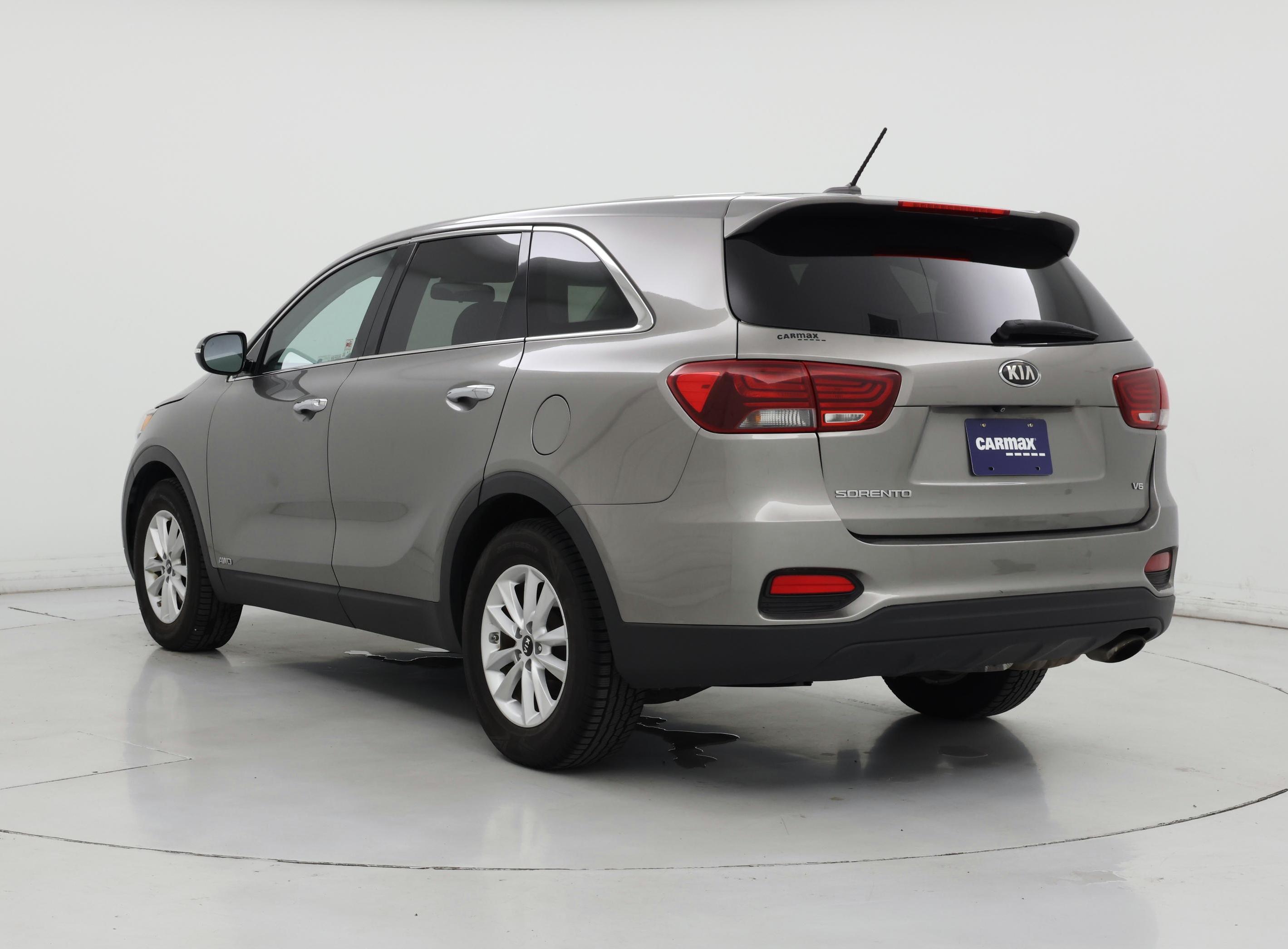Thumbnail: 2019 Kia Sorento - 2