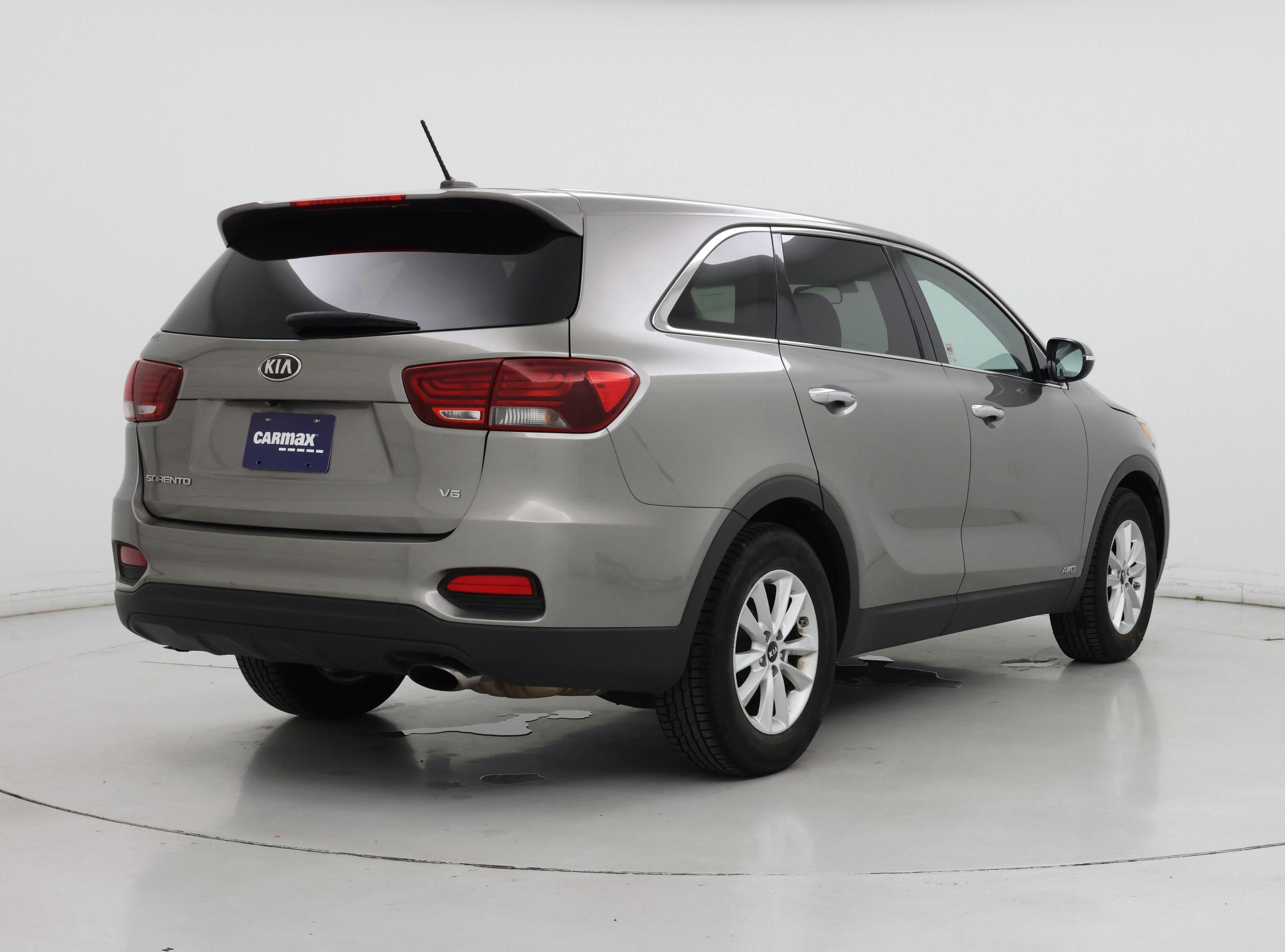 Thumbnail: 2019 Kia Sorento - 8