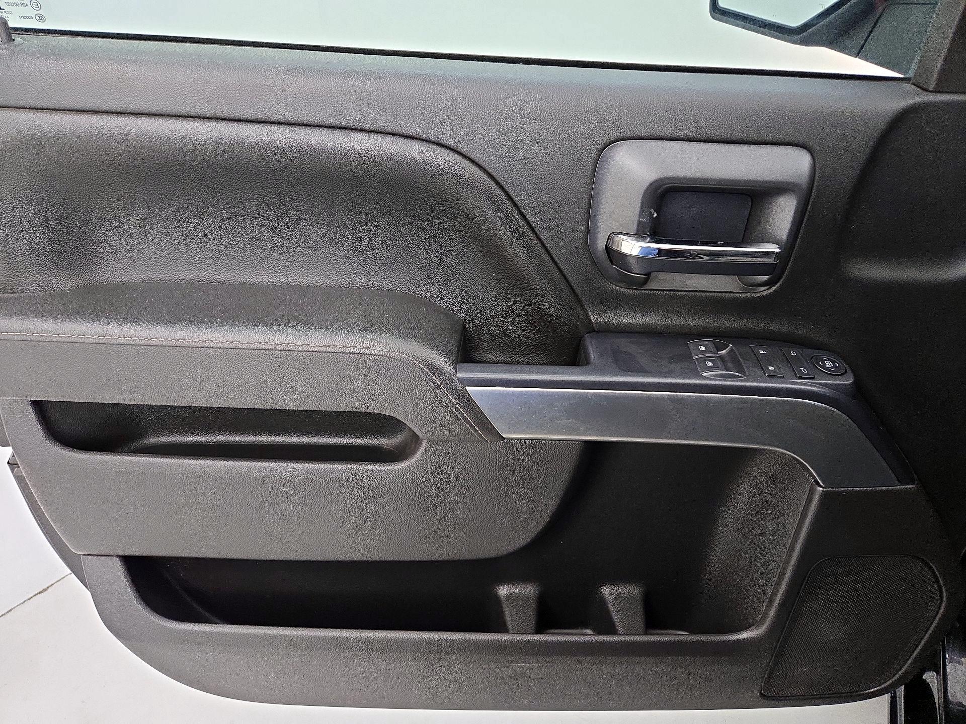 Thumbnail: 2015 Chevrolet Silverado 1500 - 12