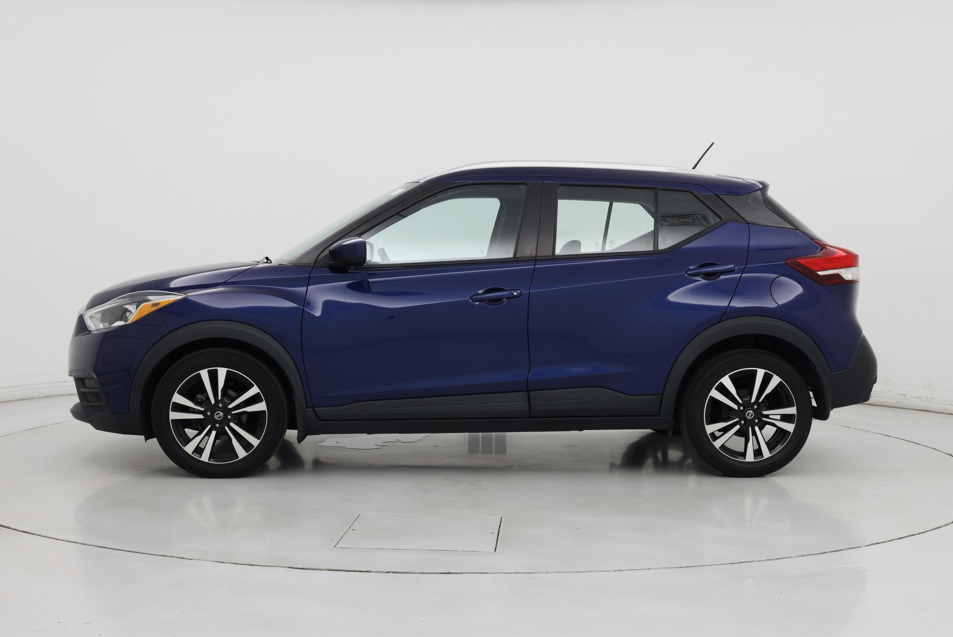Thumbnail: 2018 Nissan Kicks - 3
