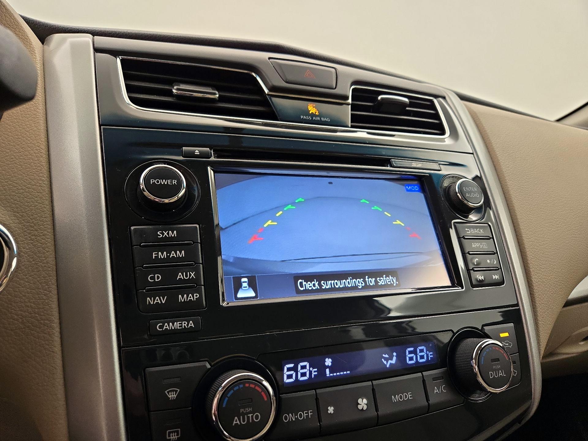 Thumbnail: 2015 Nissan Altima - 15