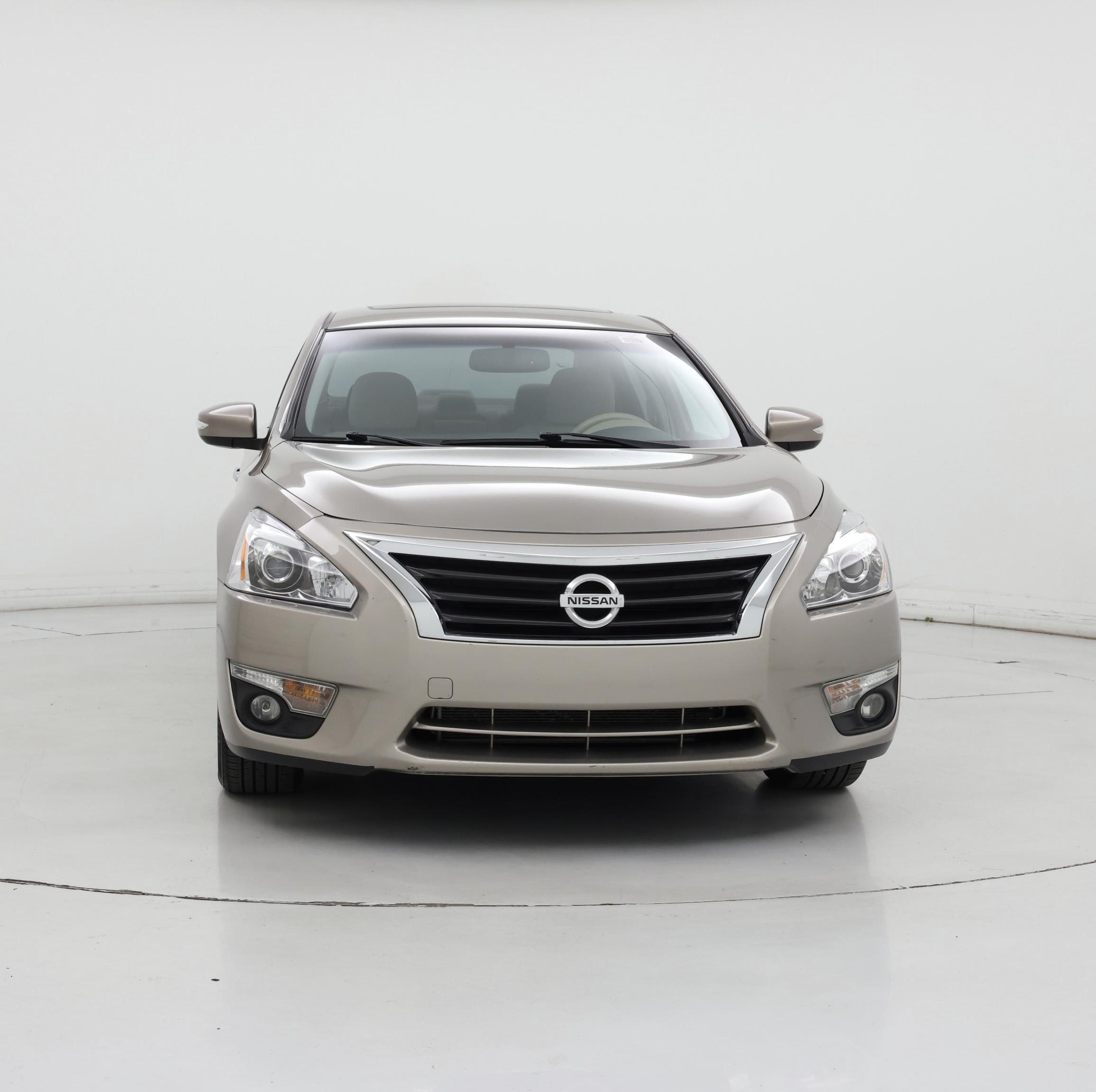 Thumbnail: 2015 Nissan Altima - 5
