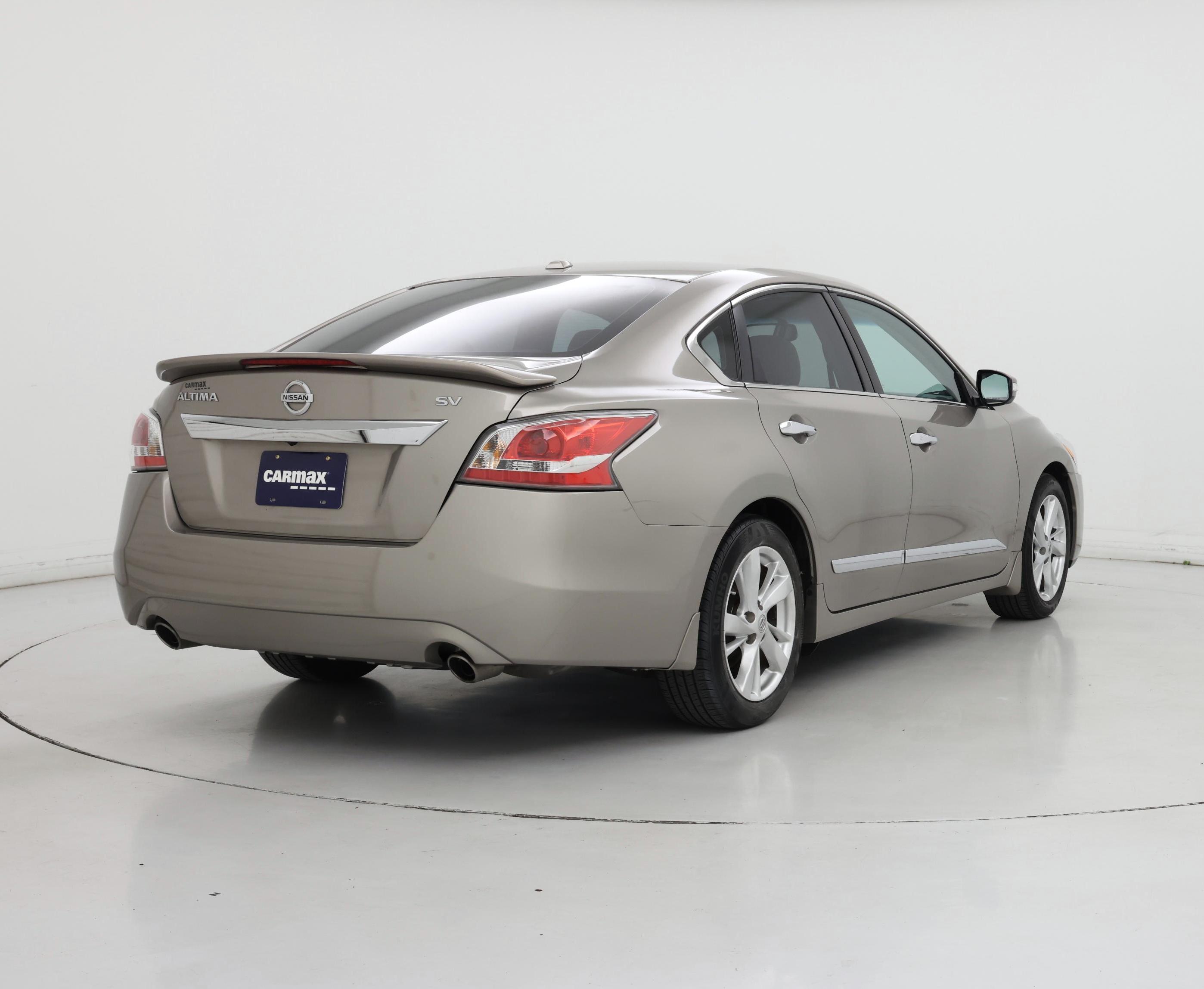 Thumbnail: 2015 Nissan Altima - 8