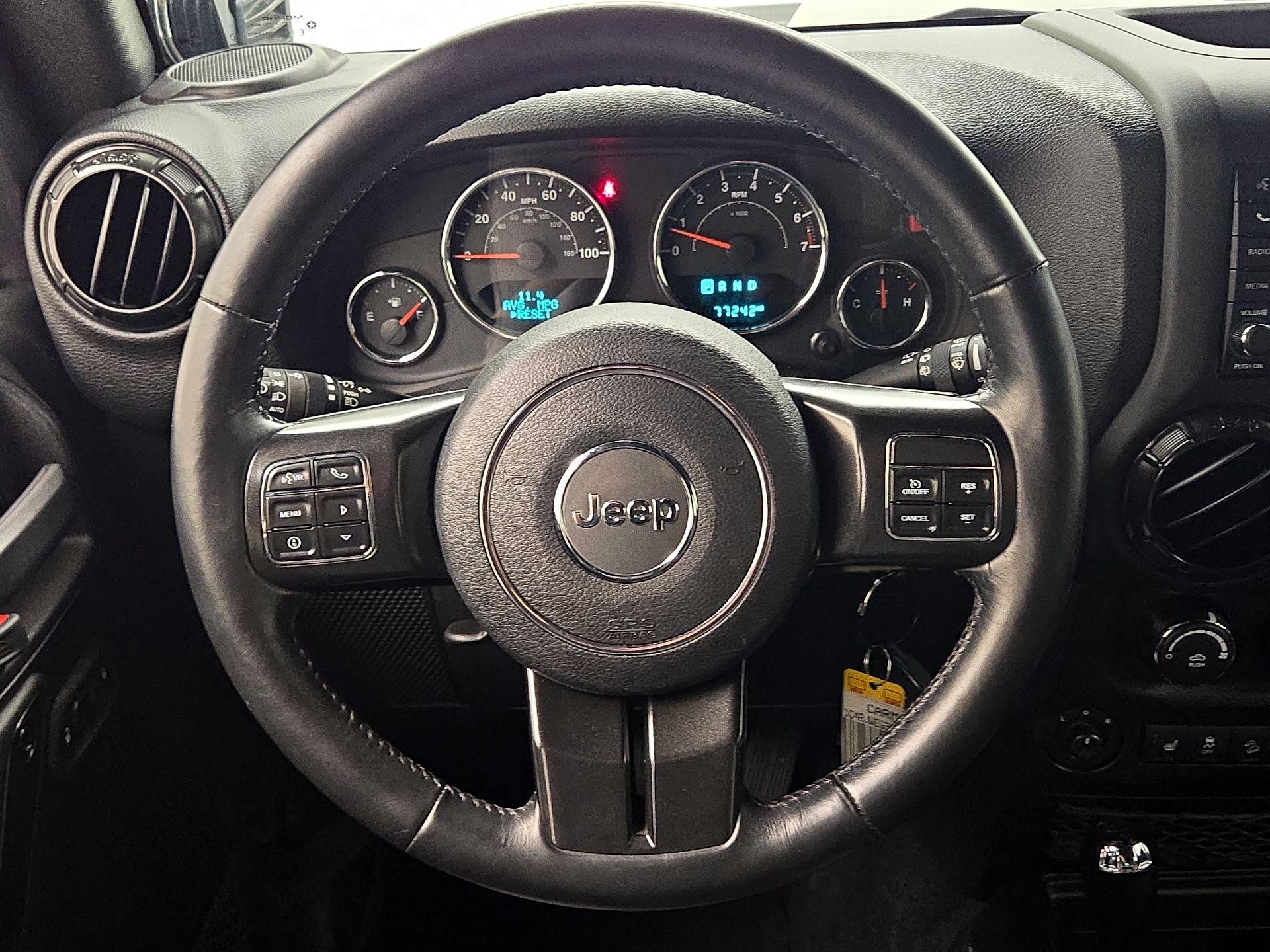 Thumbnail: 2017 Jeep Wrangler - 10
