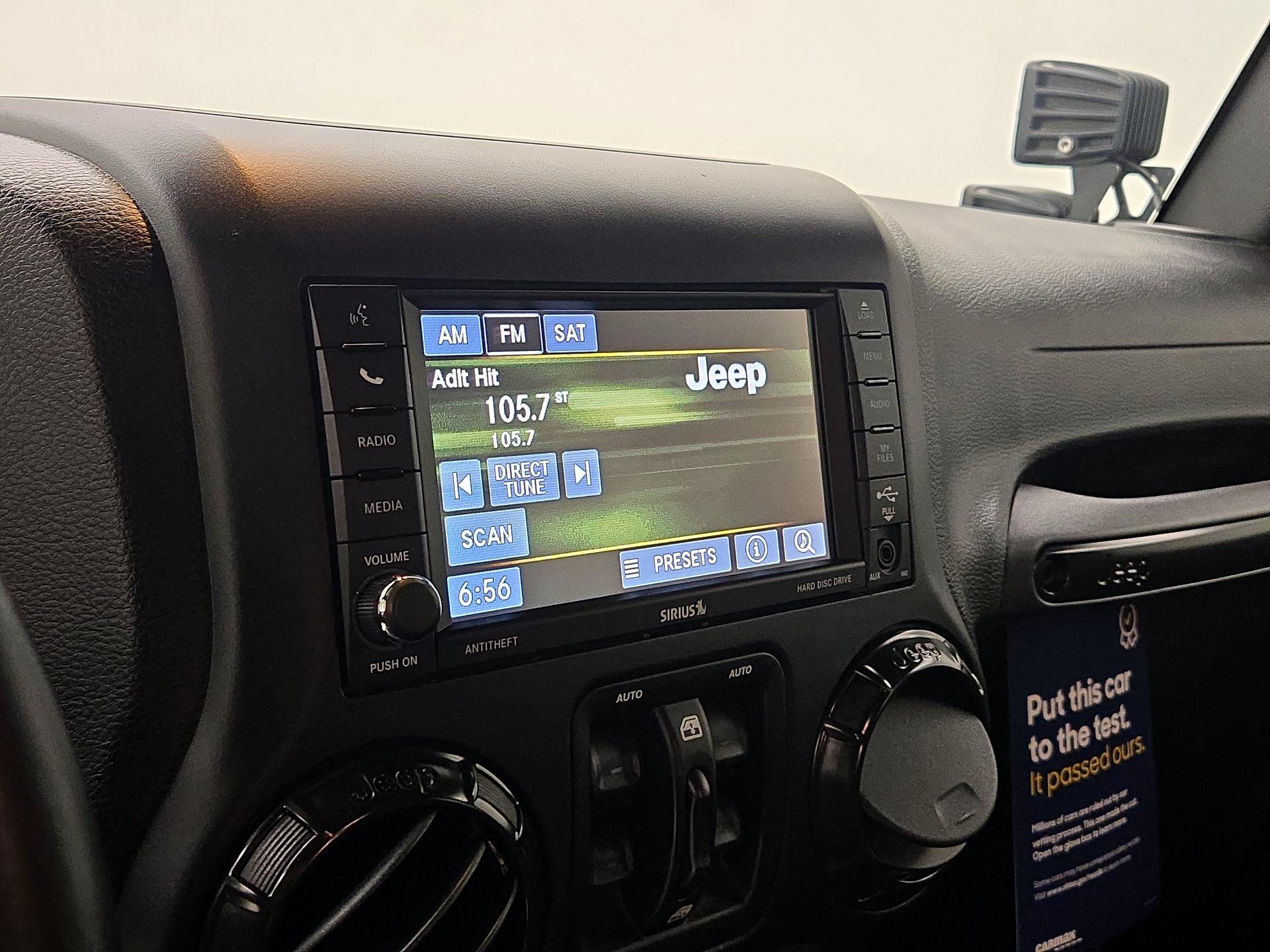 Thumbnail: 2017 Jeep Wrangler - 14