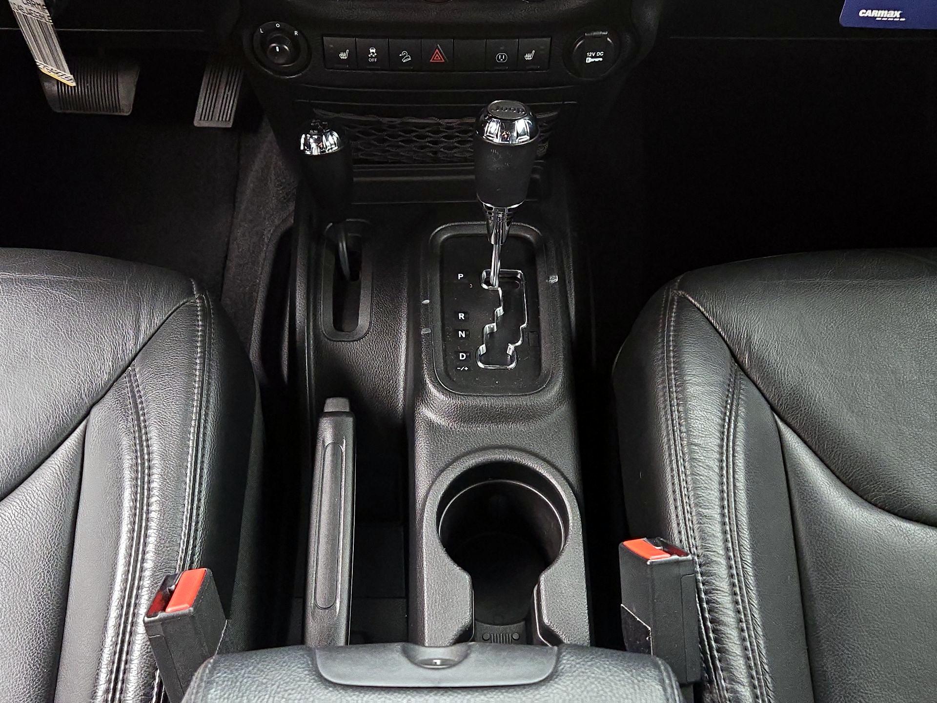 Thumbnail: 2017 Jeep Wrangler - 16