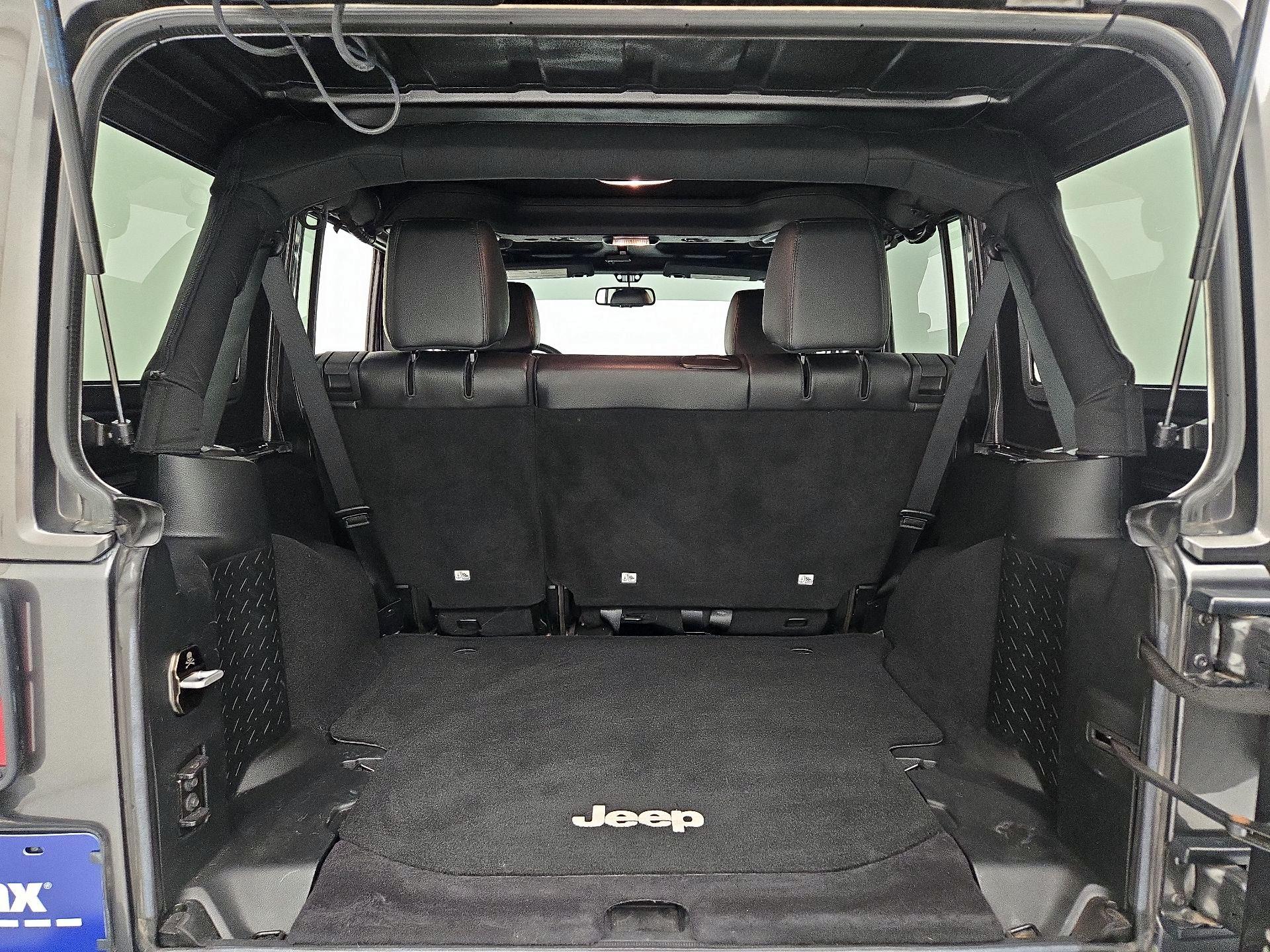 Thumbnail: 2017 Jeep Wrangler - 19