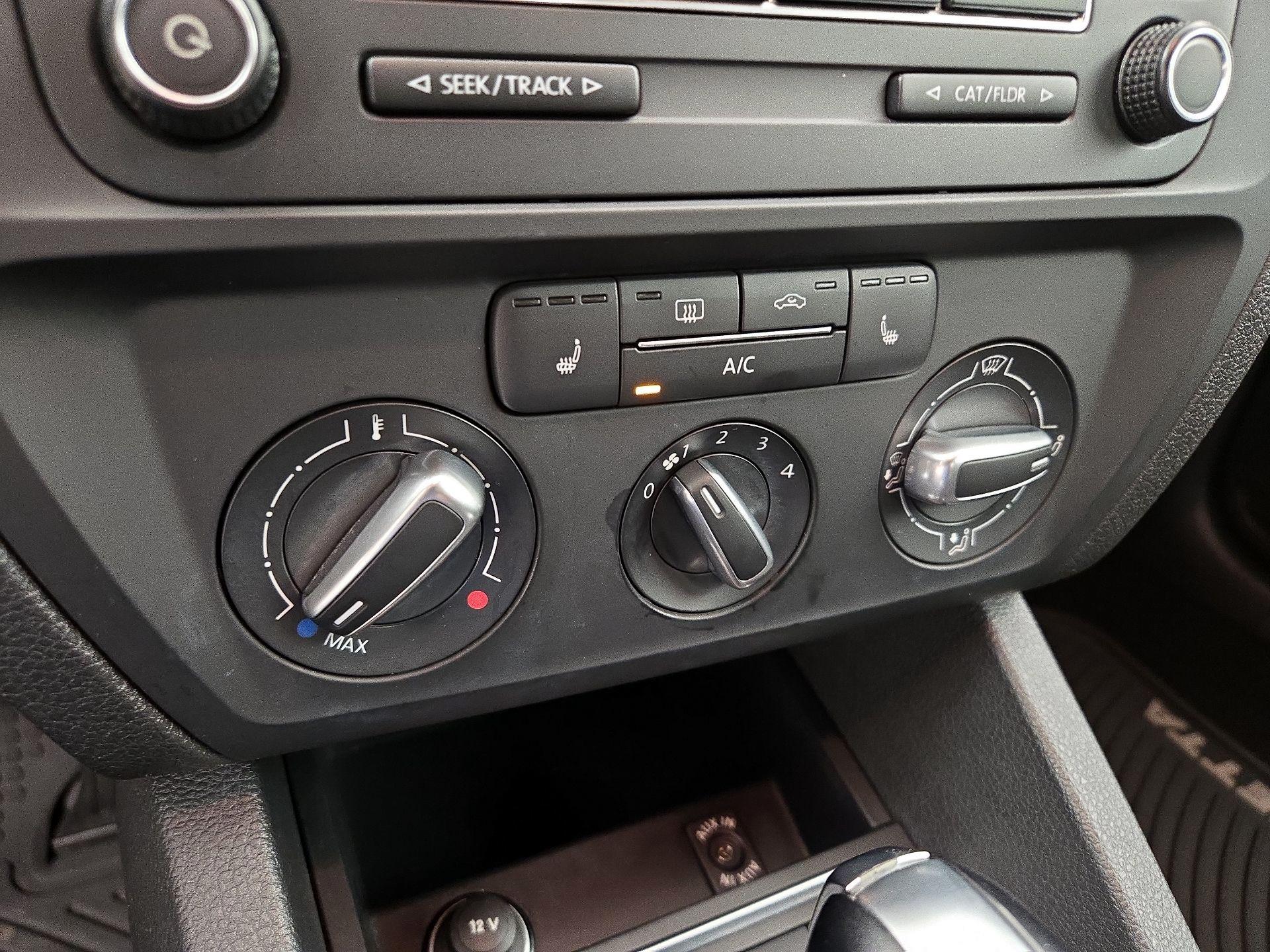 Thumbnail: 2015 Volkswagen Jetta - 15