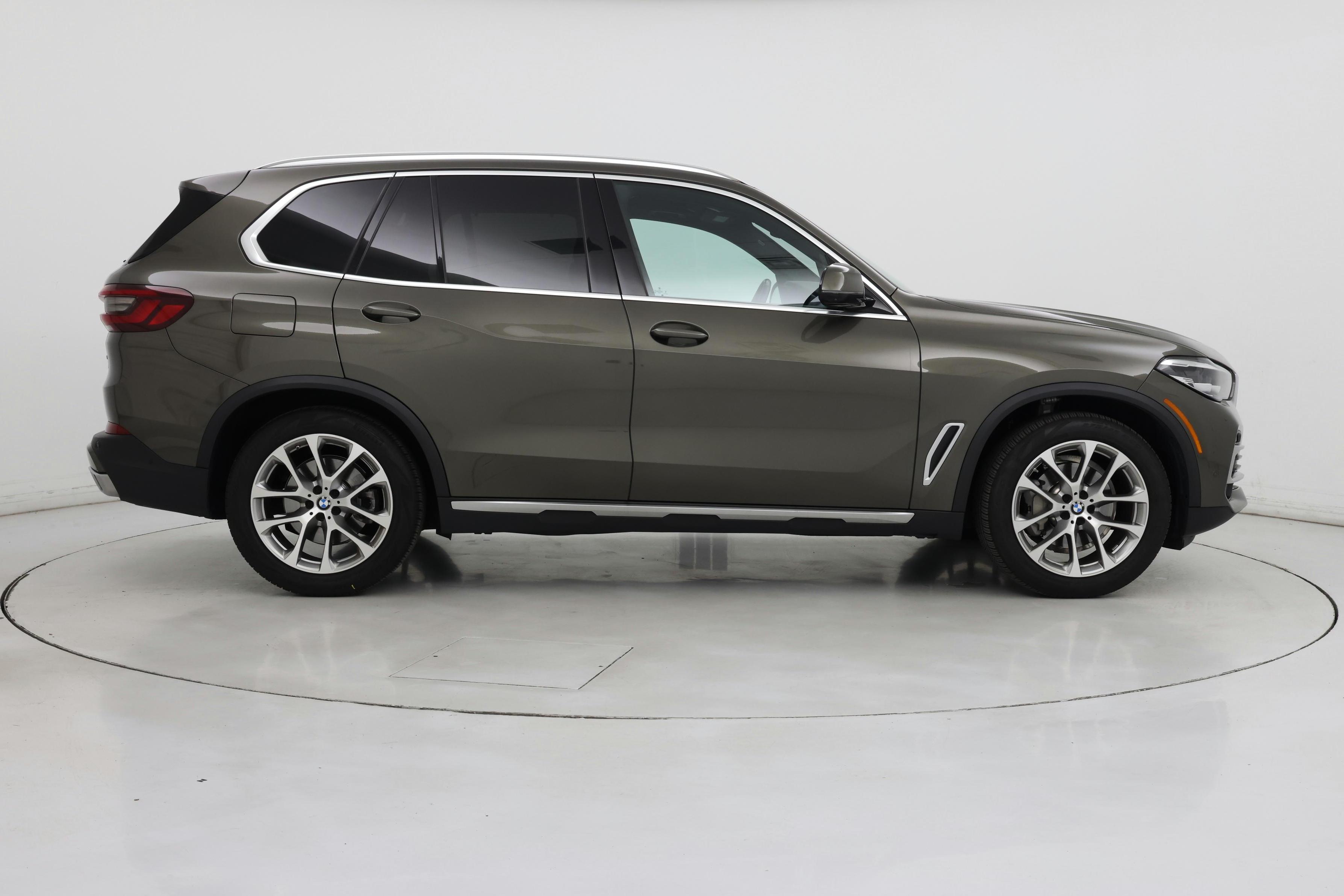 Thumbnail: 2023 BMW X5 - 7