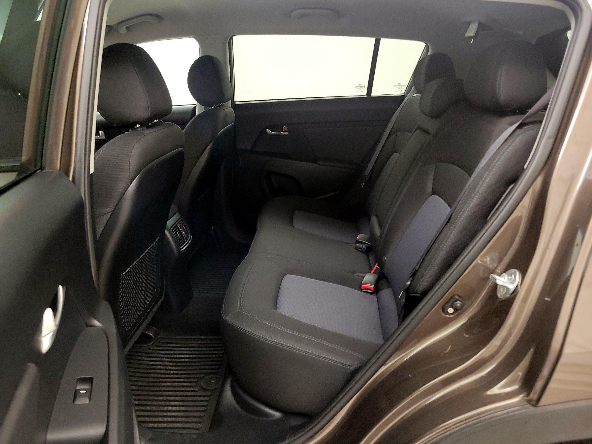 Thumbnail: 2014 Kia Sportage - 18
