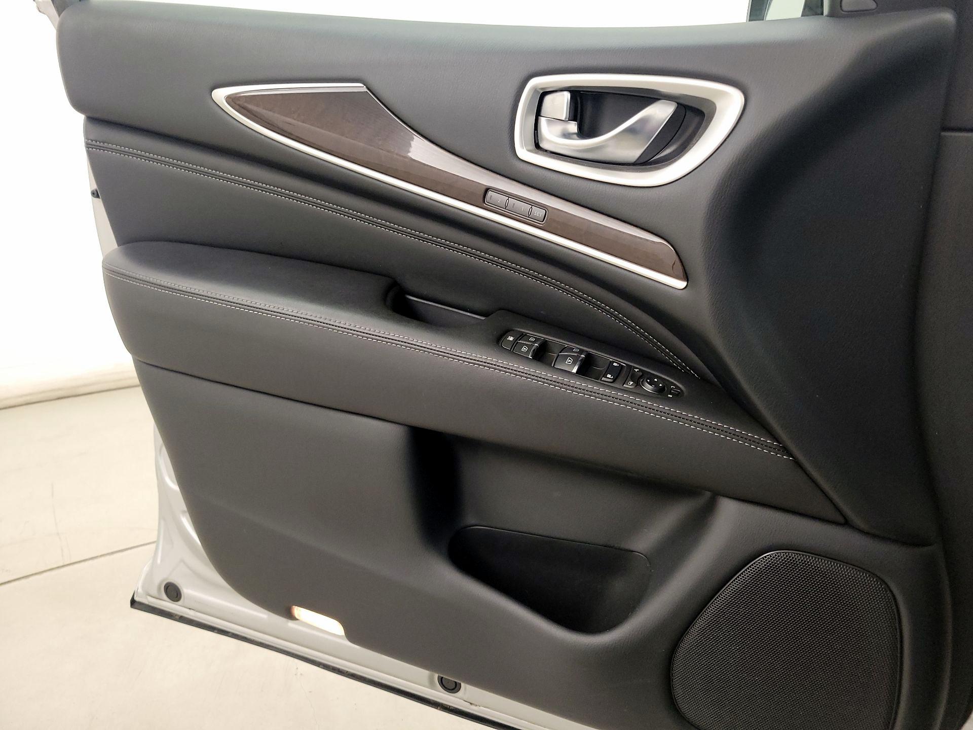 Thumbnail: 2019 INFINITI QX60 - 12