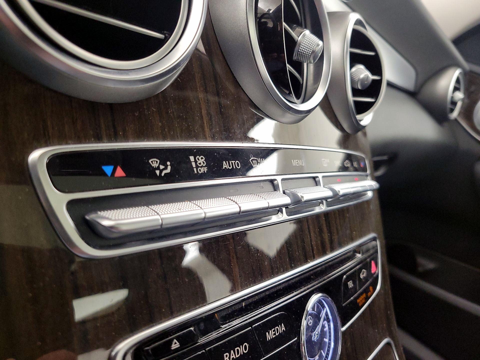 Thumbnail: 2017 Mercedes-Benz C-Class - 17