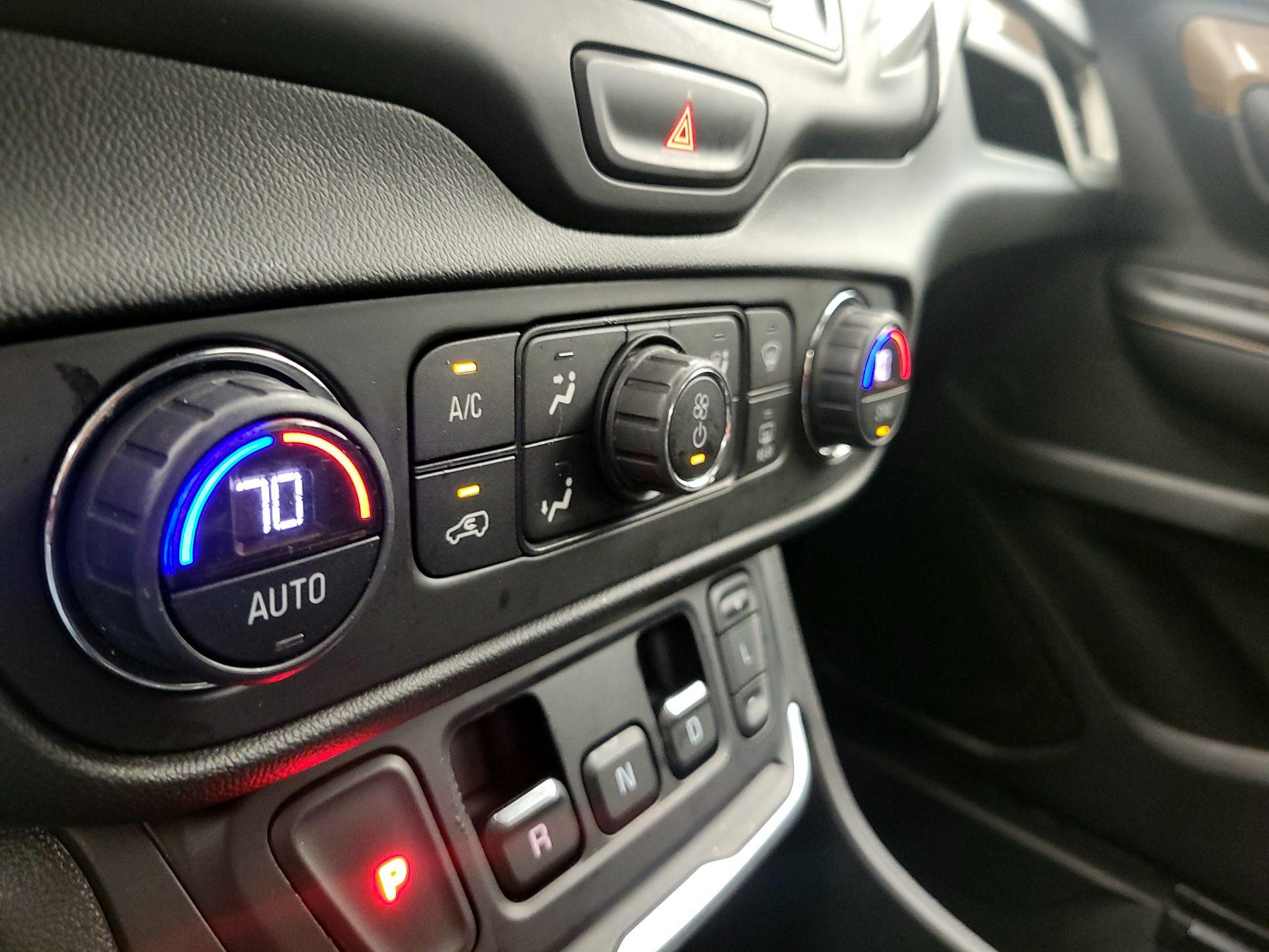Thumbnail: 2018 GMC Terrain - 16