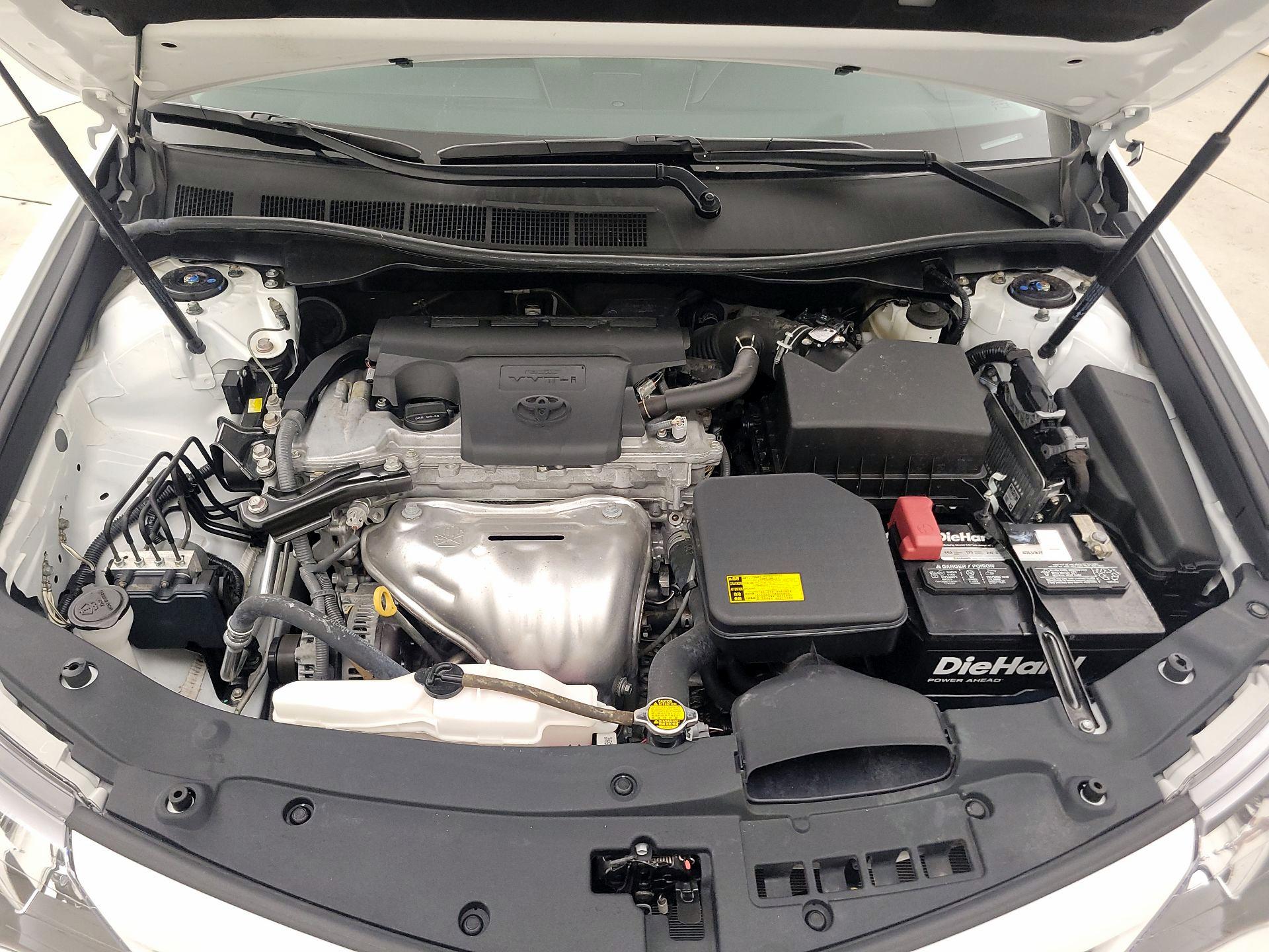 Thumbnail: 2014 Toyota Camry - 20