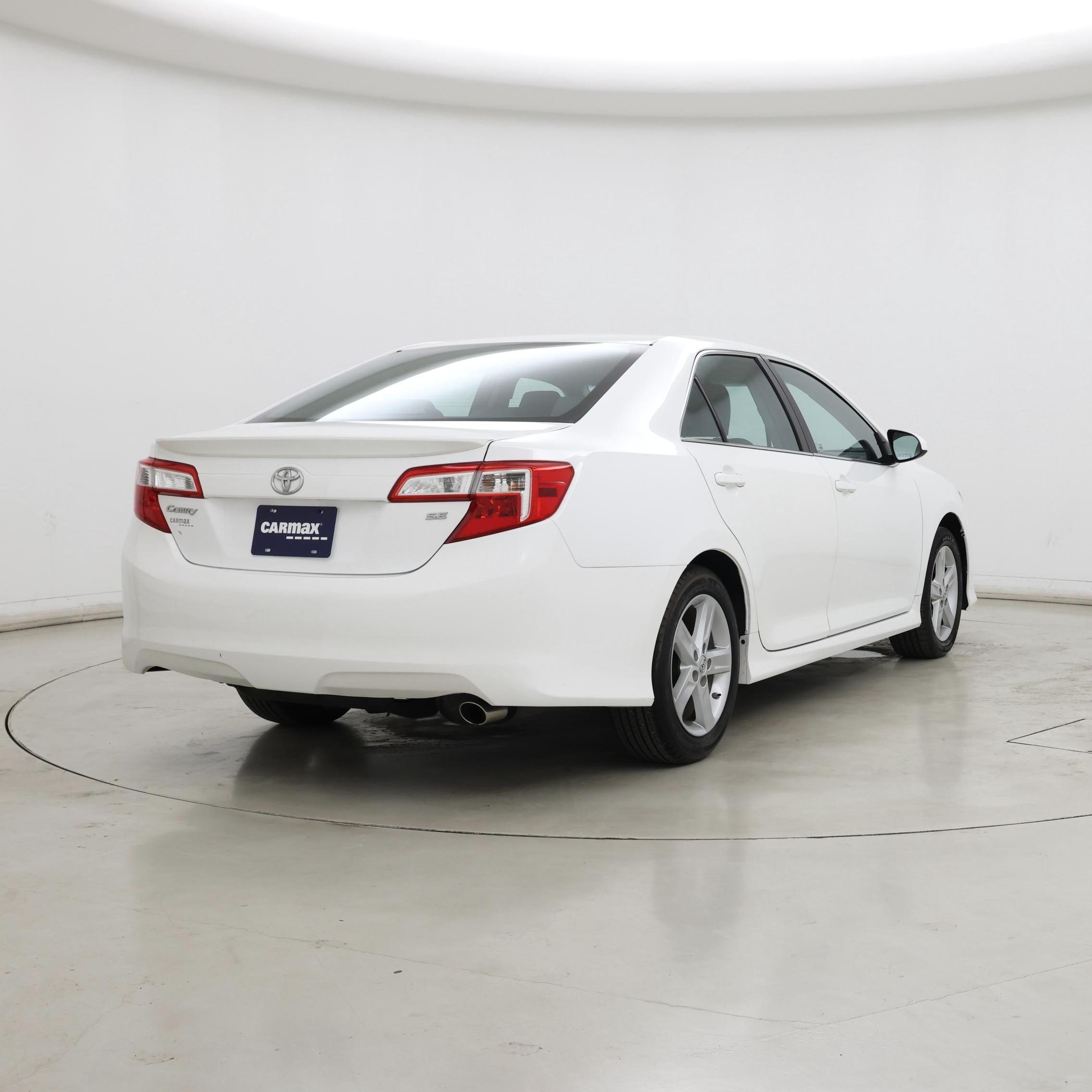 Thumbnail: 2014 Toyota Camry - 8