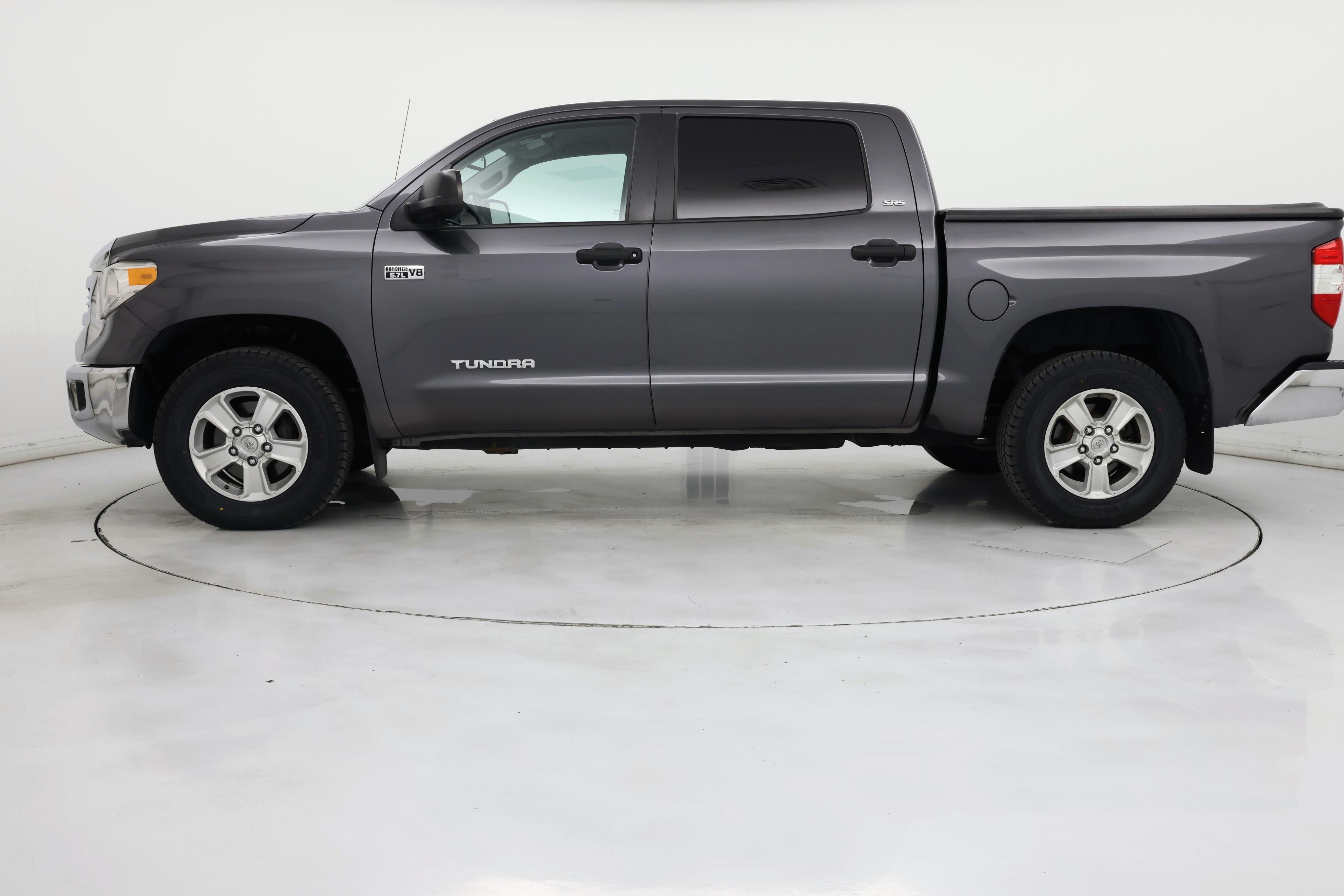Thumbnail: 2017 Toyota Tundra - 3