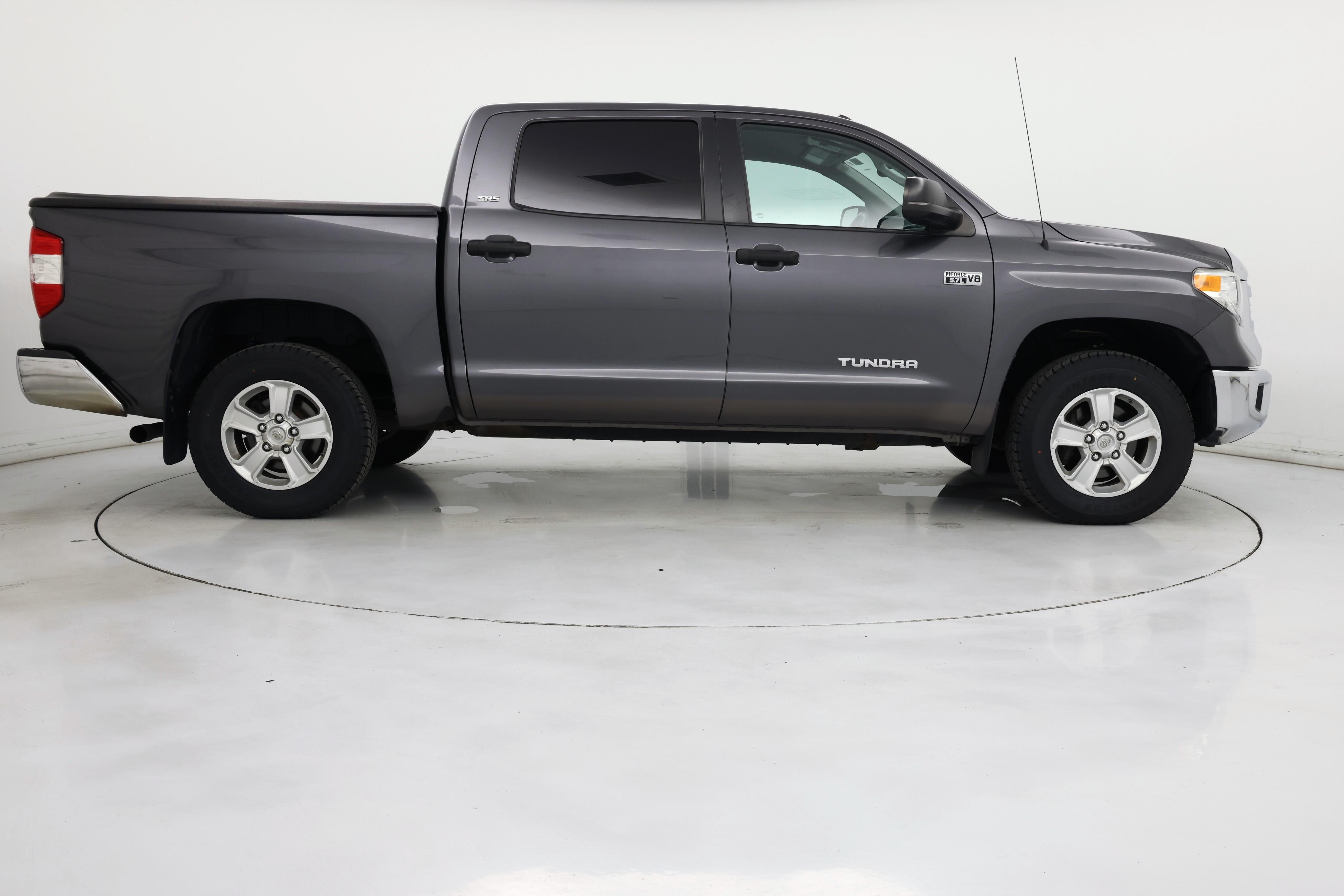 Thumbnail: 2017 Toyota Tundra - 7