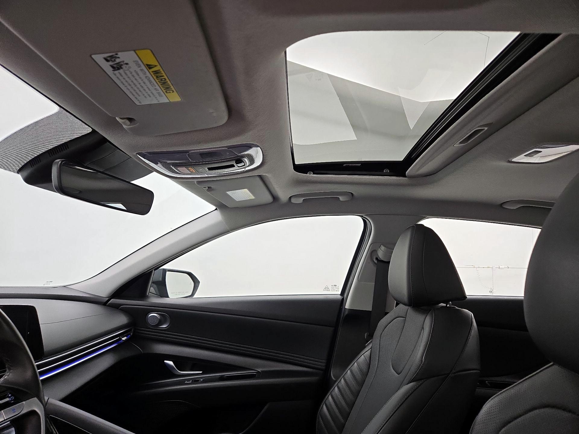 Thumbnail: 2023 Hyundai Elantra - 20