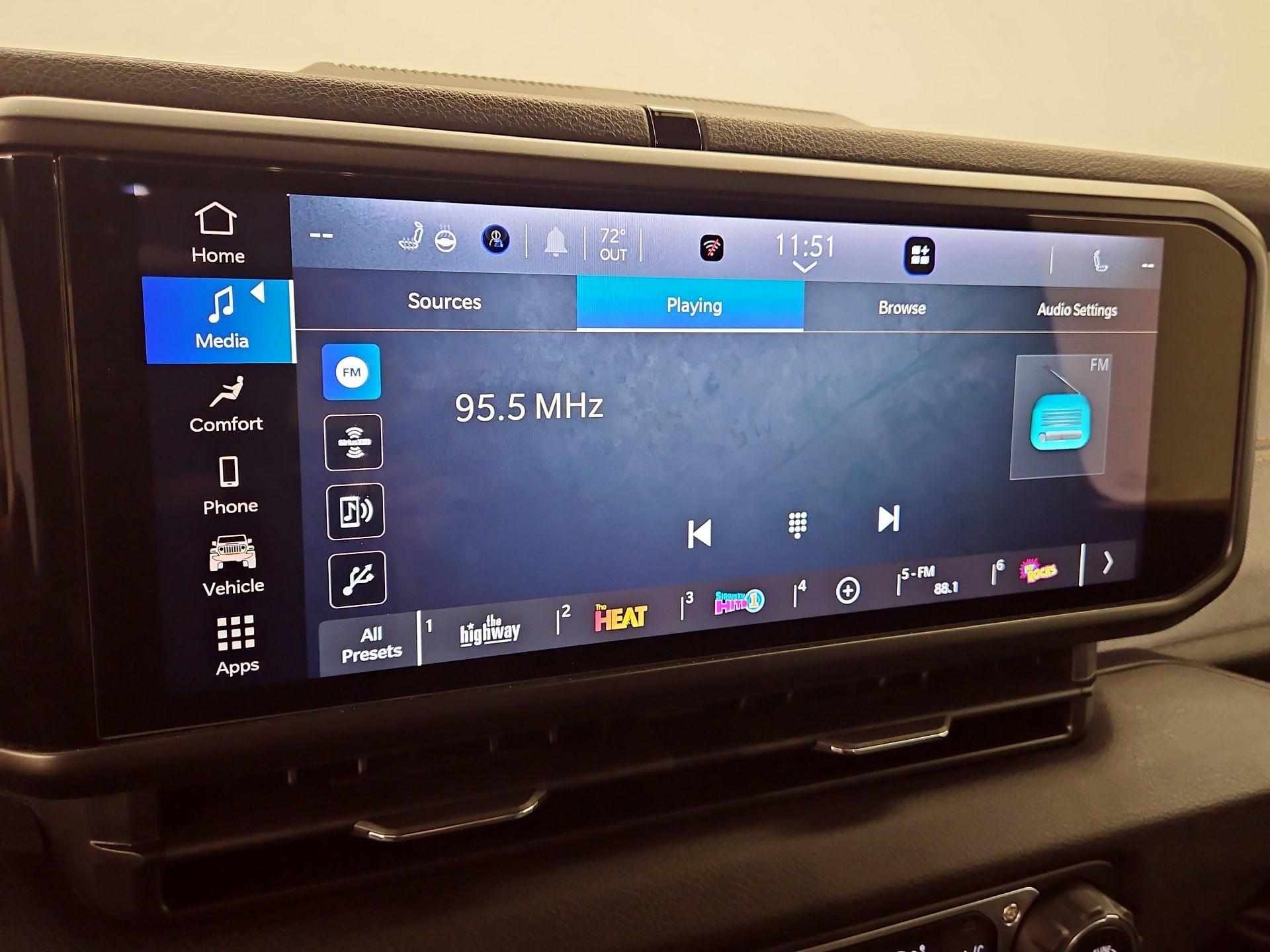 Thumbnail: 2024 Jeep Wrangler - 15