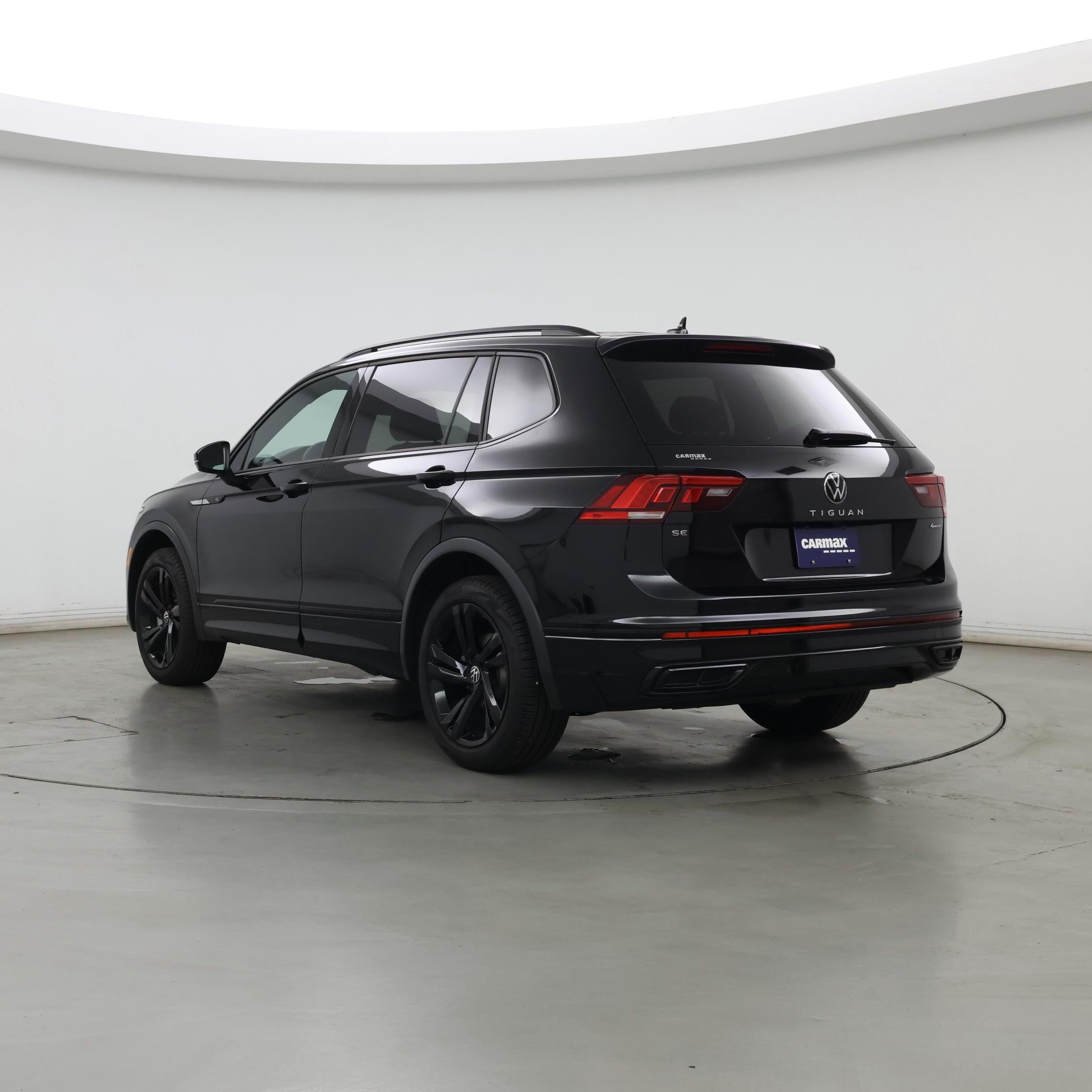 Thumbnail: 2024 Volkswagen Tiguan - 2